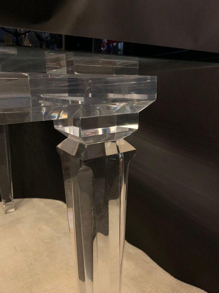 Modern Lucite Dining Table In Distressed Condition For Sale In Los Angeles, CA