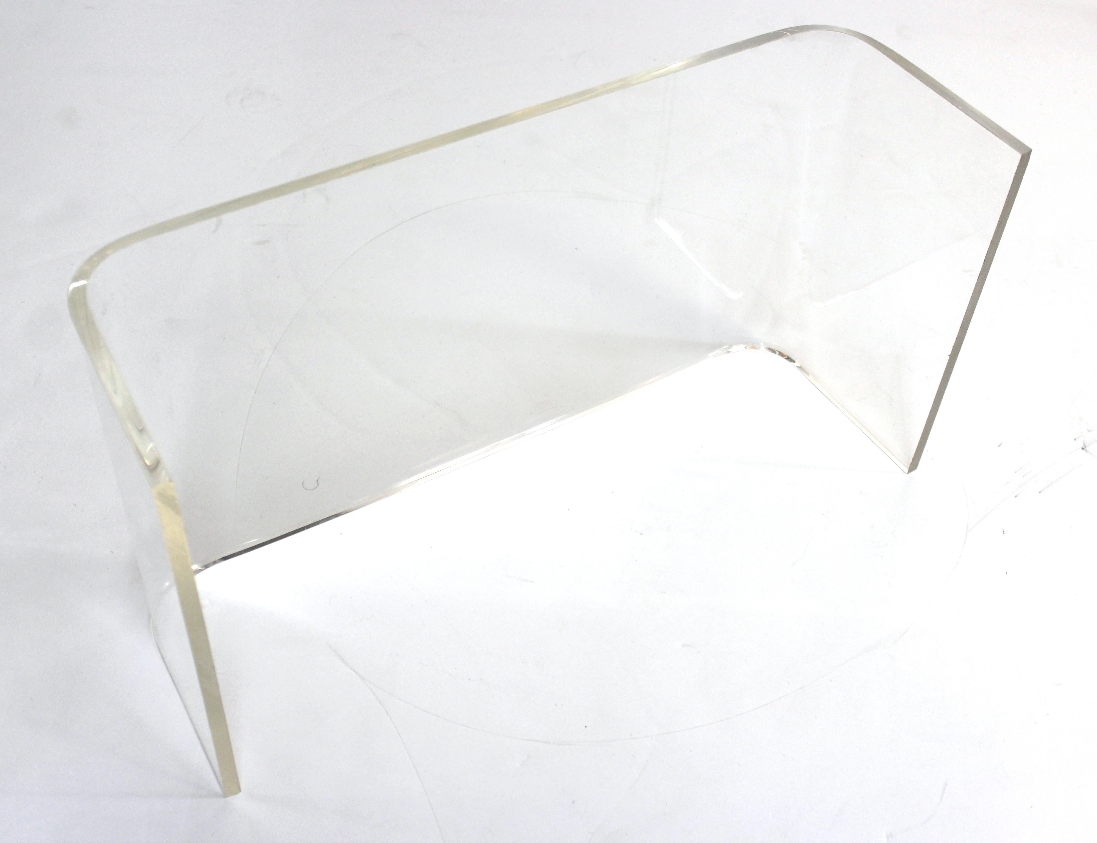 Modern Lucite Display Stand Pedestal In Good Condition In New York, NY