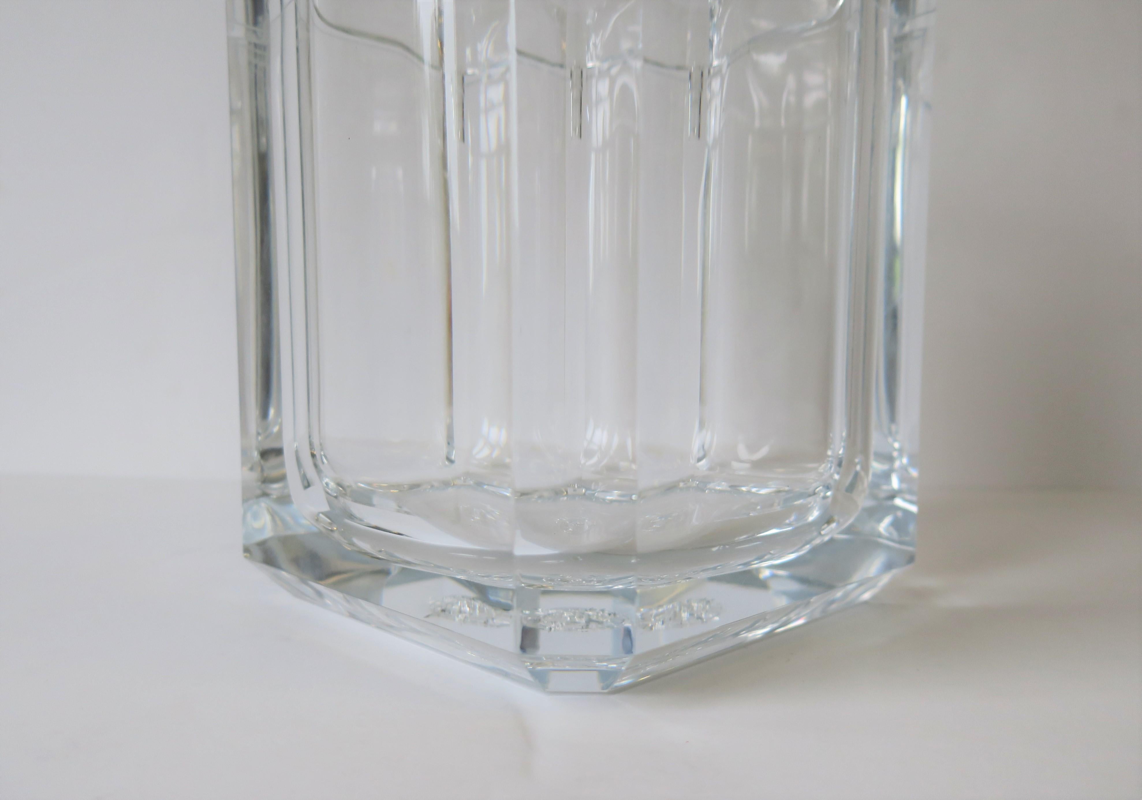 Modern Lucite Ice Bucket or Box In Good Condition In New York, NY