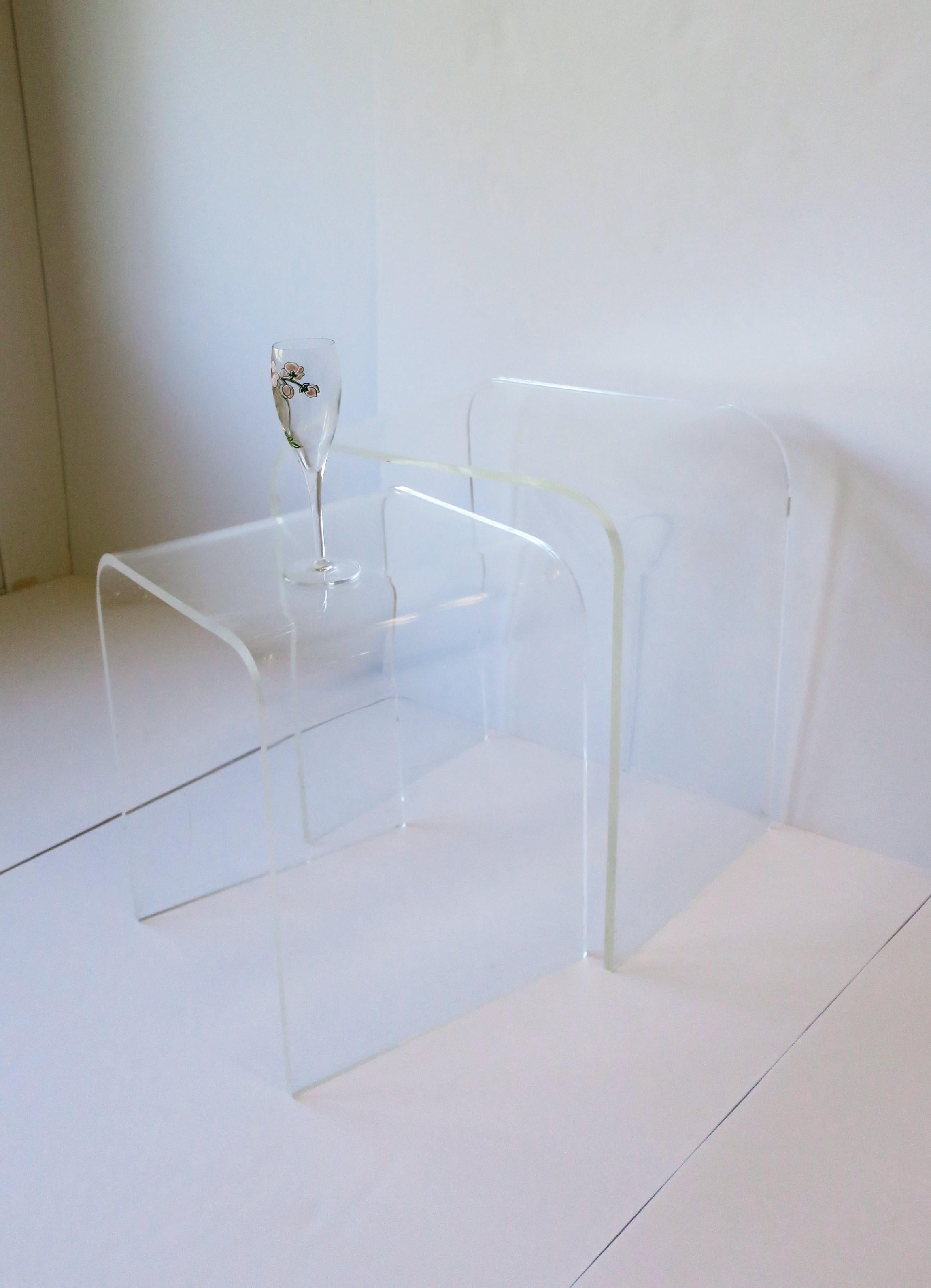 Modern Lucite Side Nesting Tables with Waterfall Edge In Good Condition In New York, NY