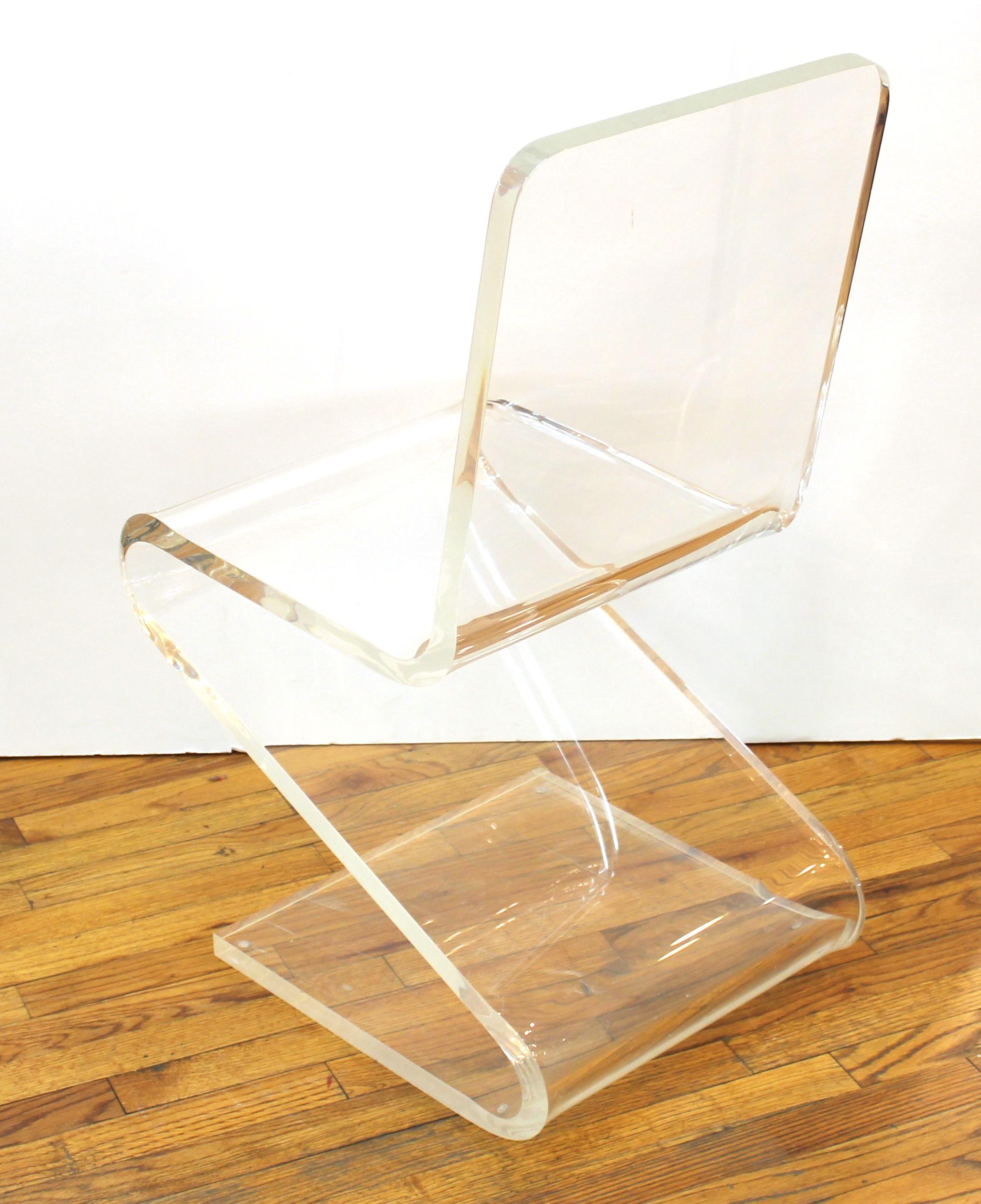 Modern Lucite 'Z' Cantilever Chair In Good Condition In New York, NY