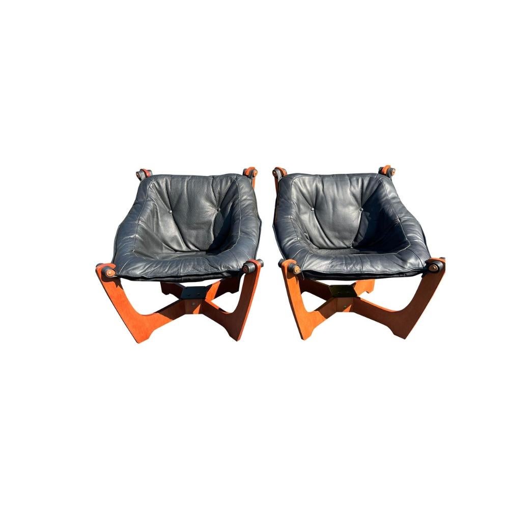 Moderno Modern Luna Floating Designer Chairs in Black Leather a Pair in vendita