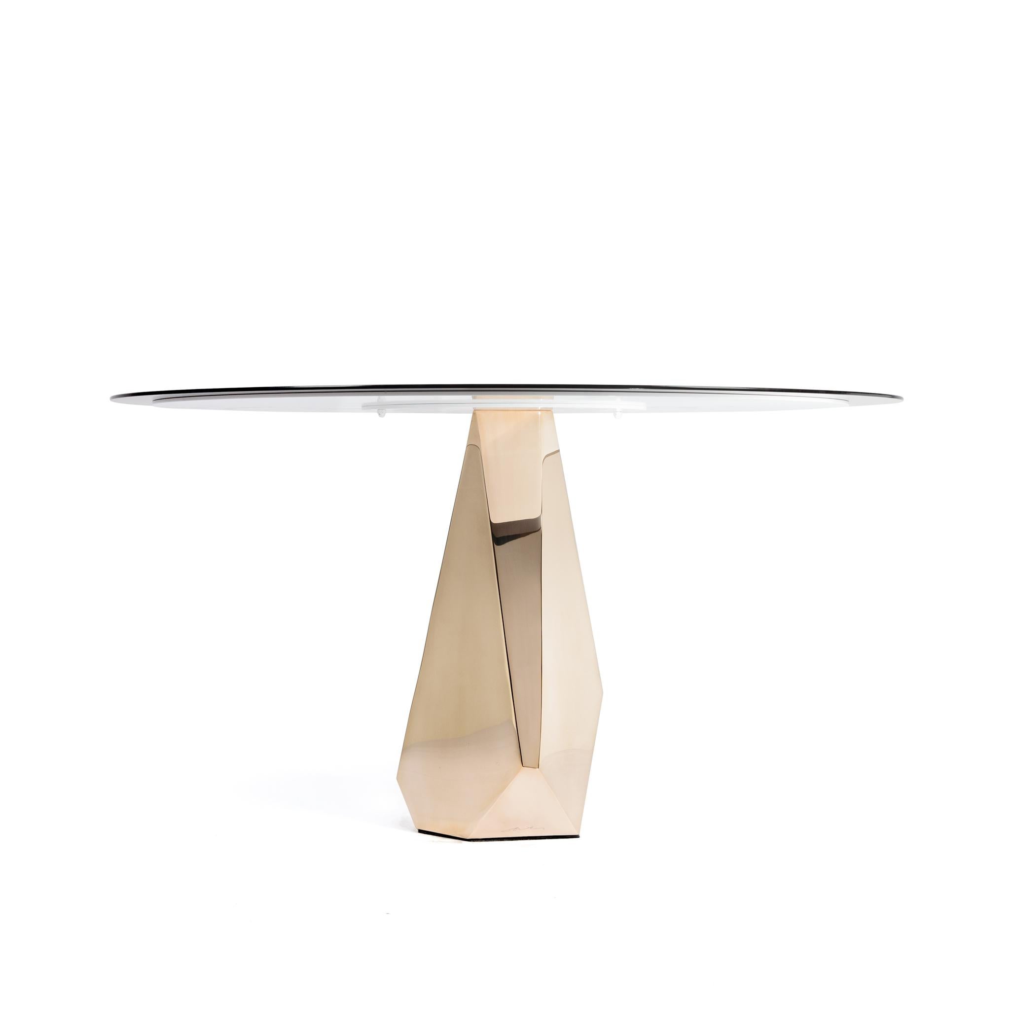 Poli Table centrale moderne de luxe en bronze véritable poli et plateau en verre fumé en miroir en vente