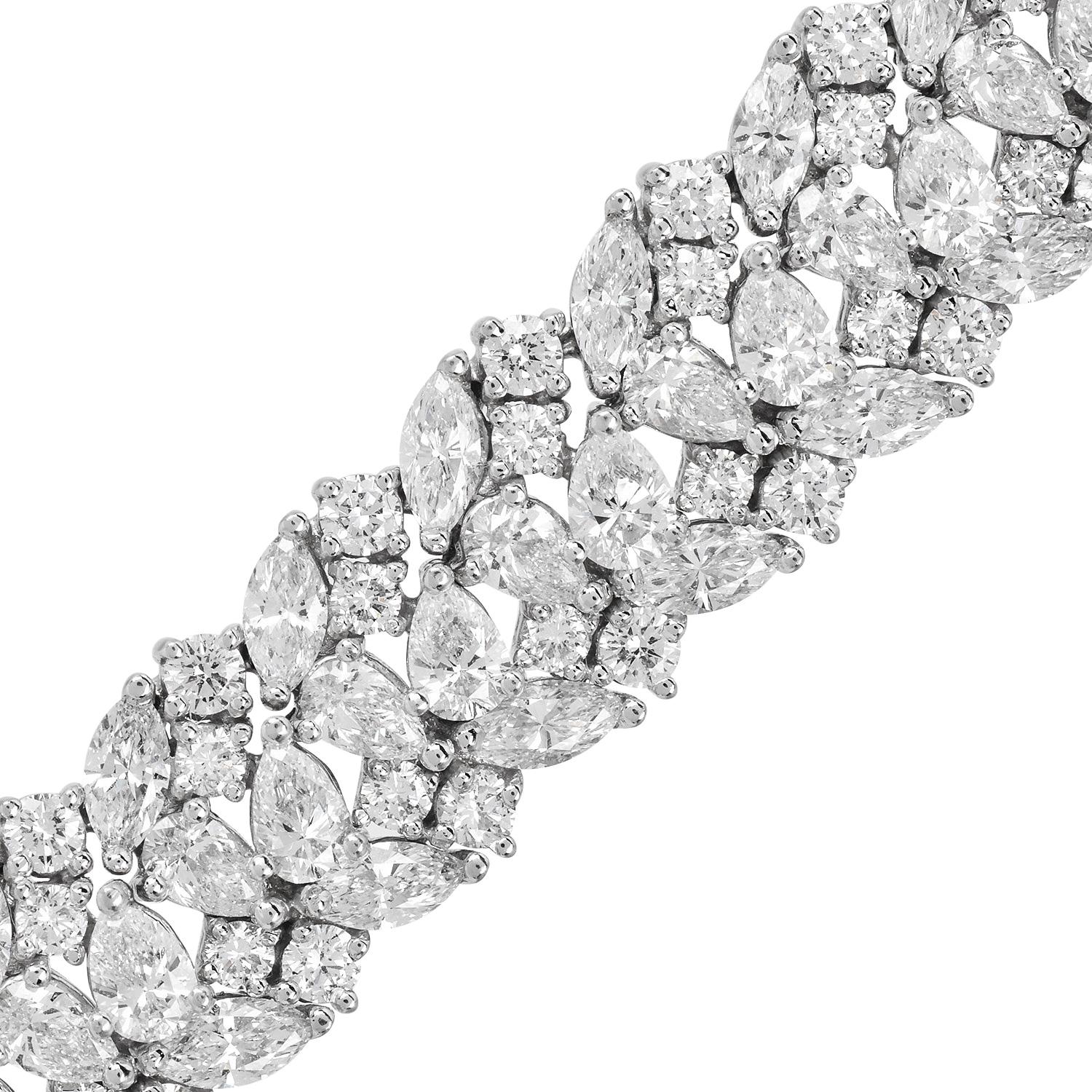 Moderna y lujosa Pulsera Envolvente de Platino con Diamantes de 24,50 quilates Corte marquesa en venta