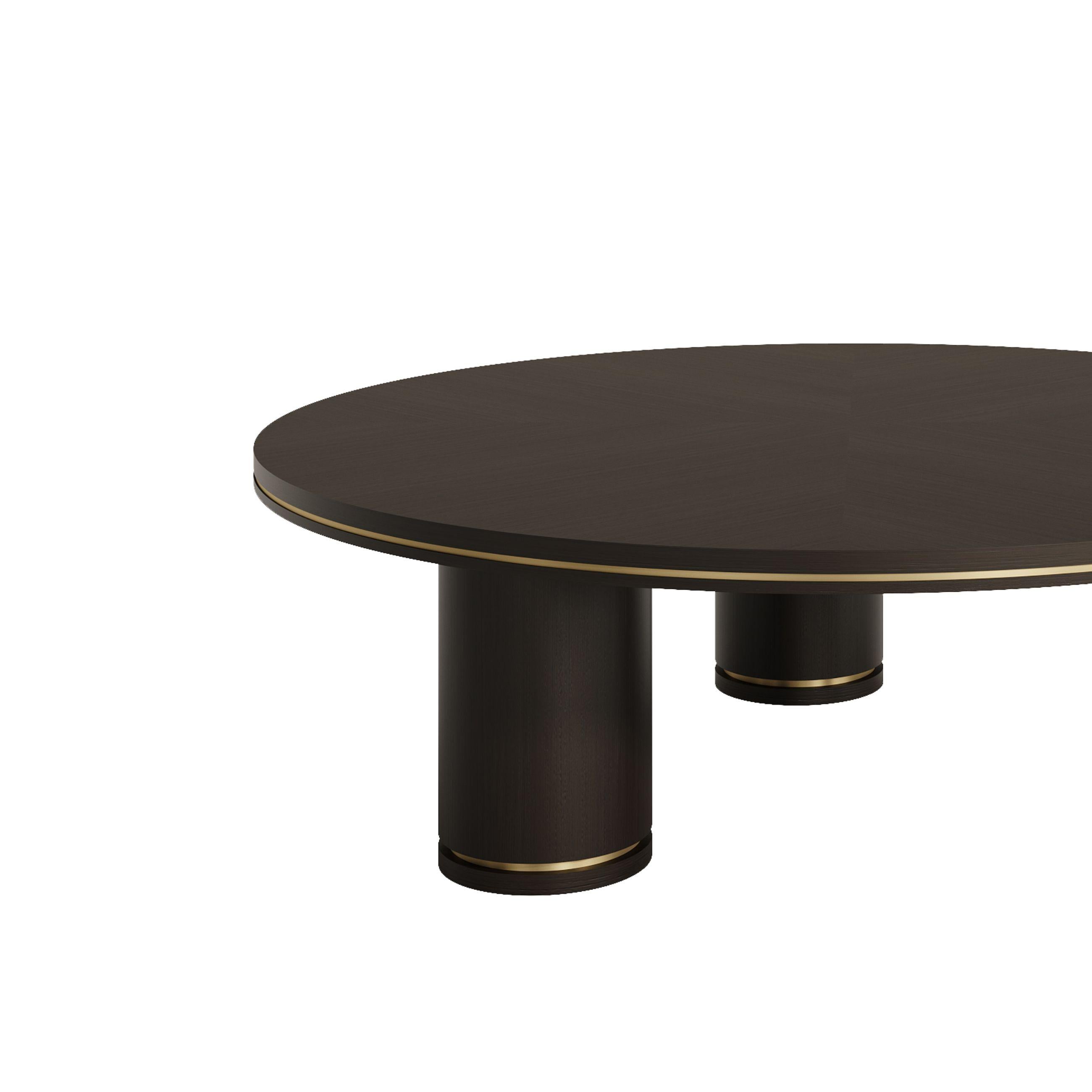 XXIe siècle et contemporain Table basse moderne et luxueuse FUSION avec placage de bois artisanal et détails dorés en vente