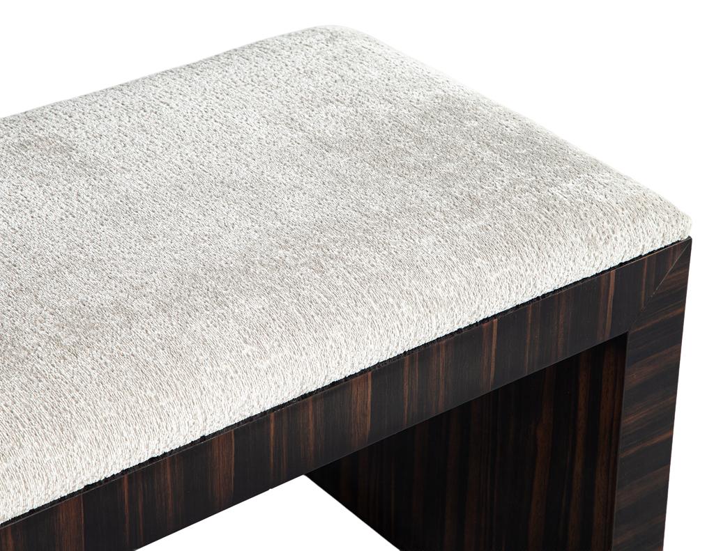 Tissu Banc moderne en macassar par Carrocel en vente