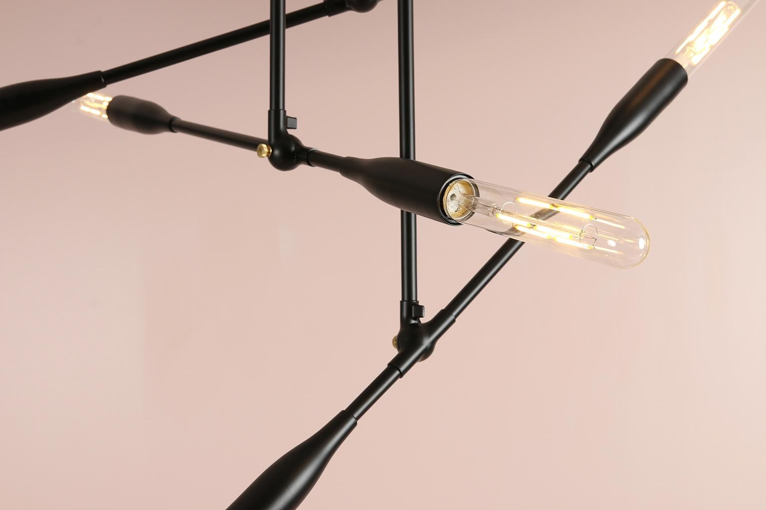 Spazzolato Lampada moderna su ordinazione Trio Thia in Black Poppy di Studio DUNN in vendita
