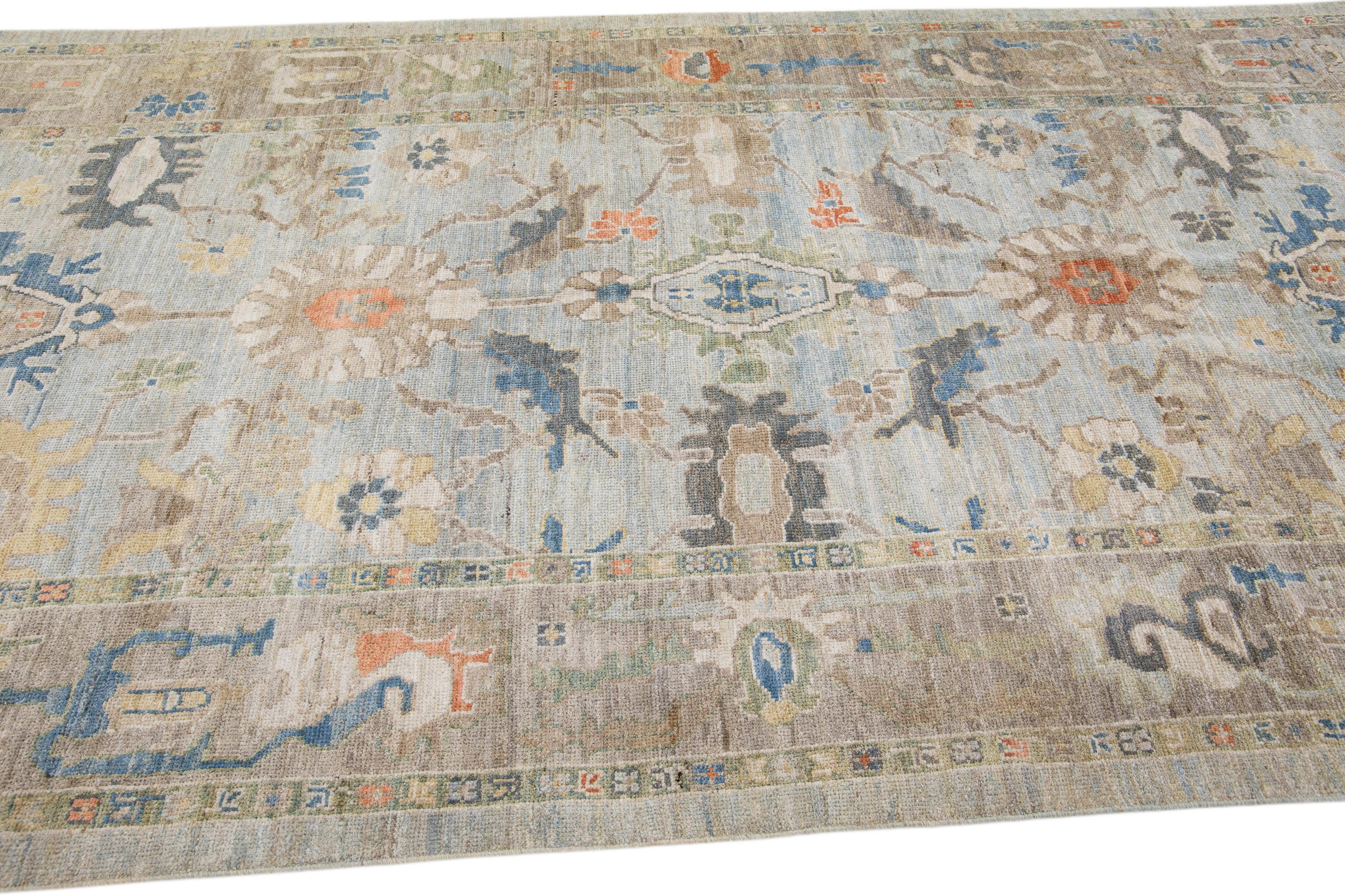 Modern Mahal Blue Handmade Wool Runner with Floral Design In New Condition For Sale In Norwalk, CT