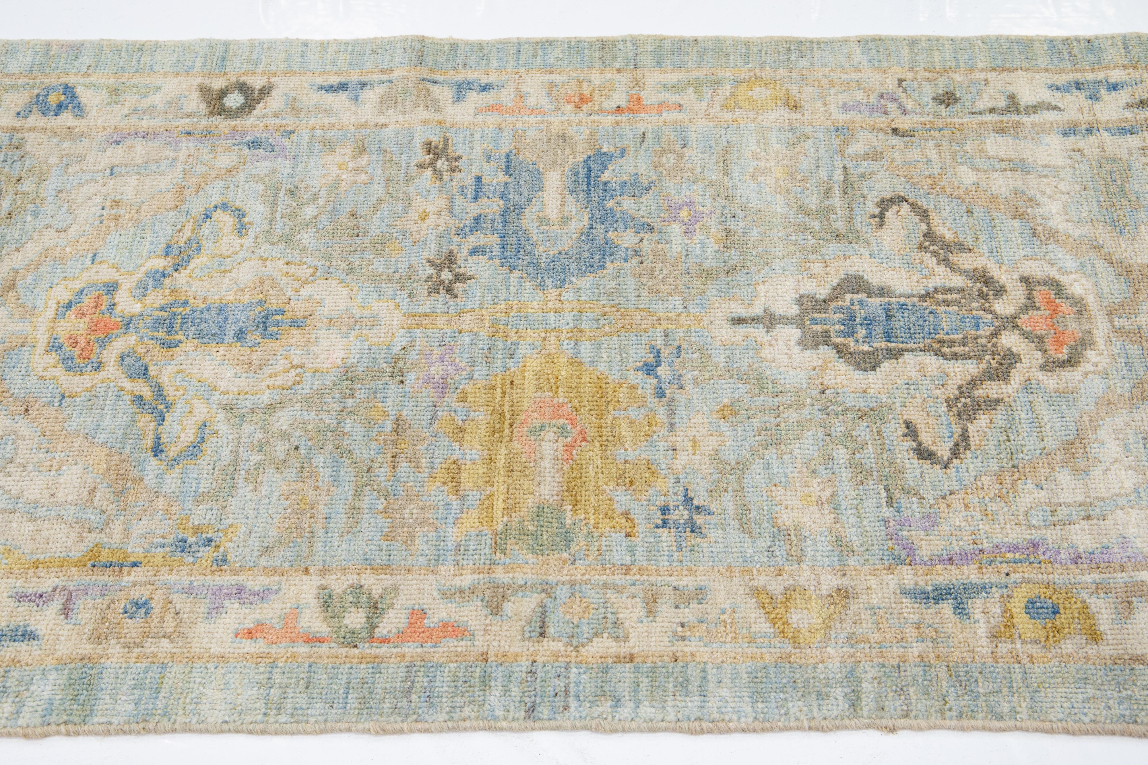 Moderner moderner Mahal-Läufer aus blauer Wolle mit Blumenmuster, handgefertigt im Angebot 7