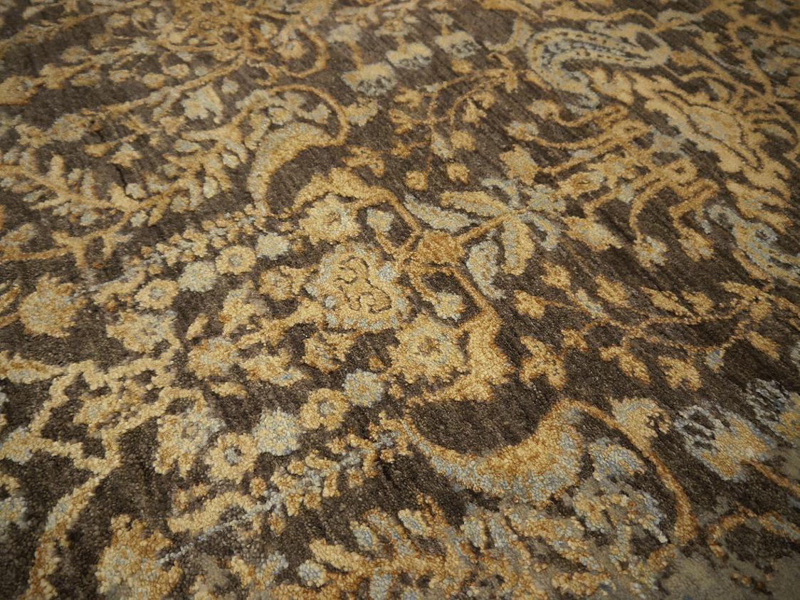 Moderner handgeknüpfter Teppich im Mahal- oder Täbris-Design aus der Djoharian-Kollektion im Angebot 3