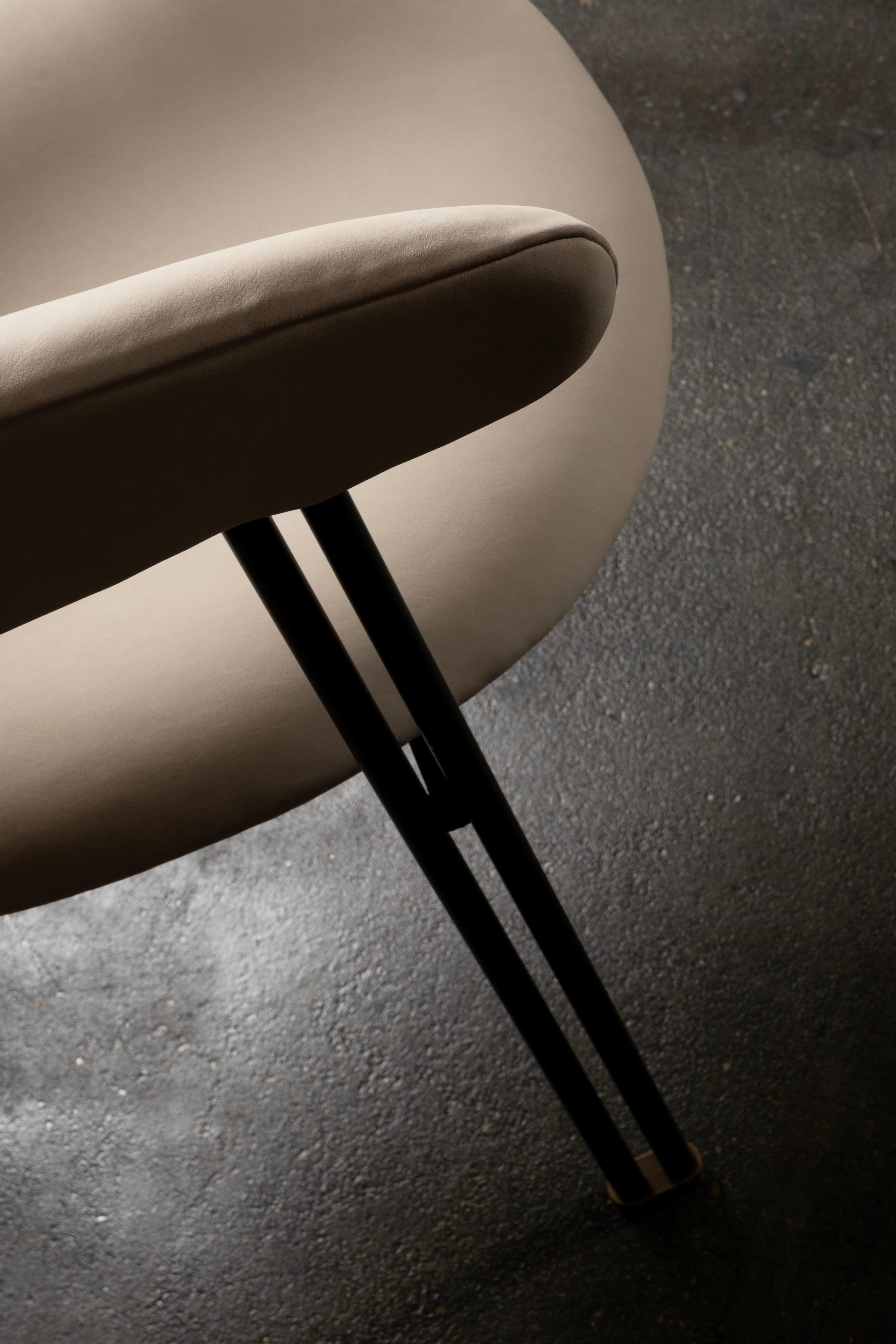 Chaise de salle à manger moderne Maia Set/4, cuir italien beige, fait à la main par Greenapple en vente 2