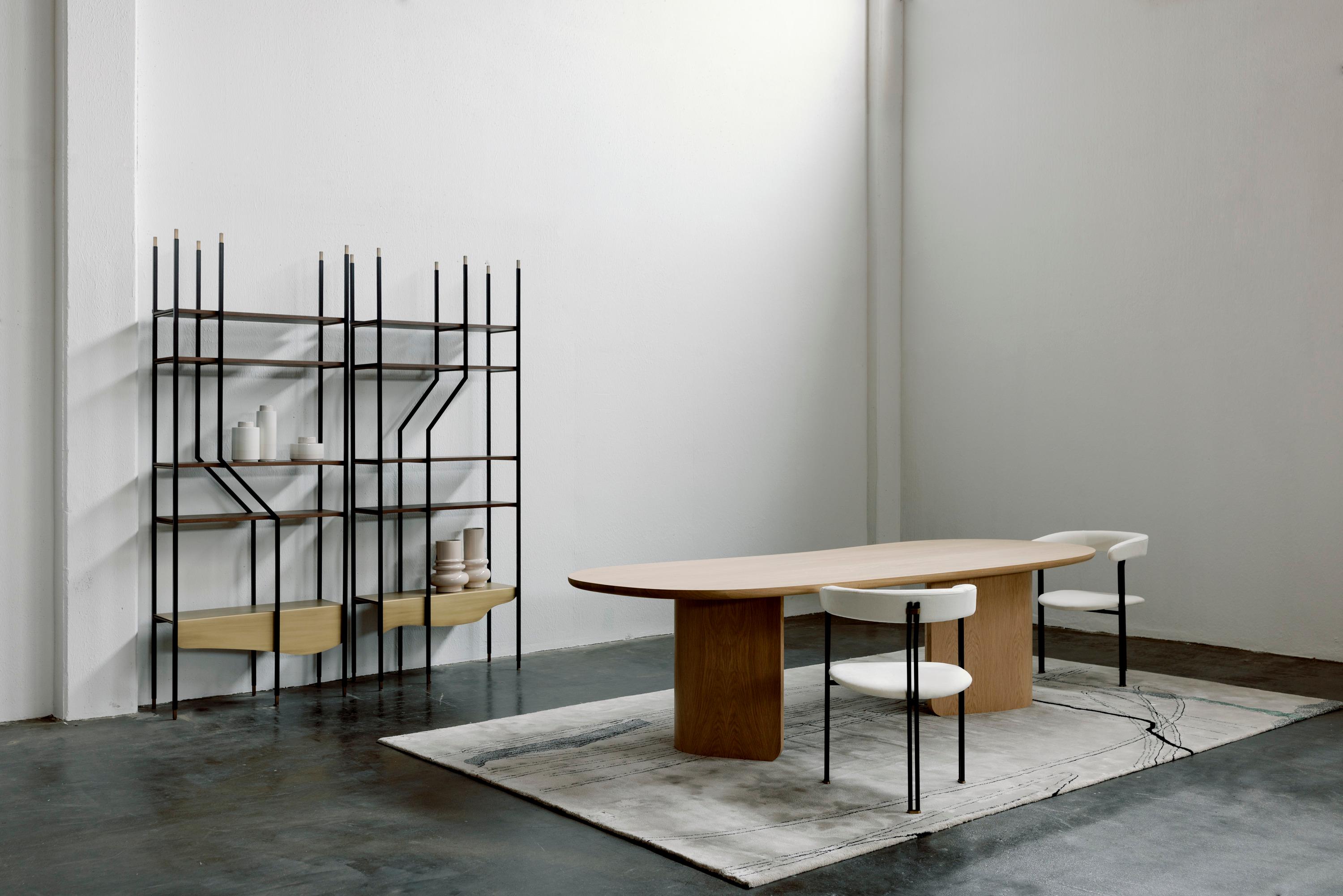 Fatto a mano Modern Maia Dining Chairs, White HOLLY HUNT, Handmade in Portugal by Greenapple in vendita