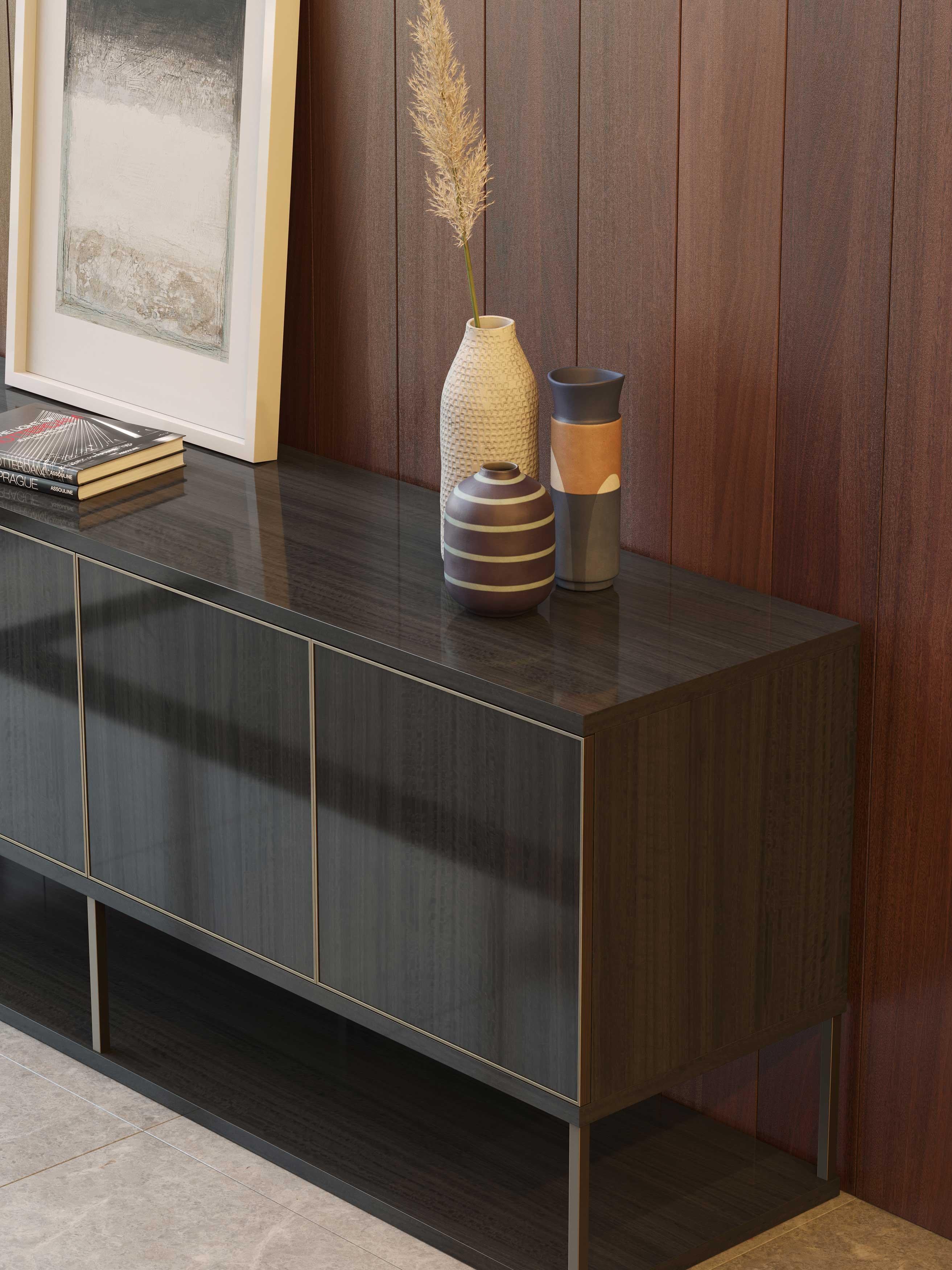 Modern Manhattan Sideboard Made with Ebony and Brass, Handmade by Stylish Club In New Condition For Sale In Seroa, PT
