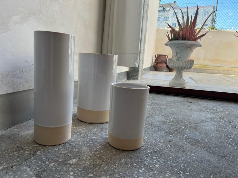Modern Manolo Eirin Set of 3 Ceramic Vases Handmade in Spain, White / Natural For Sale 12