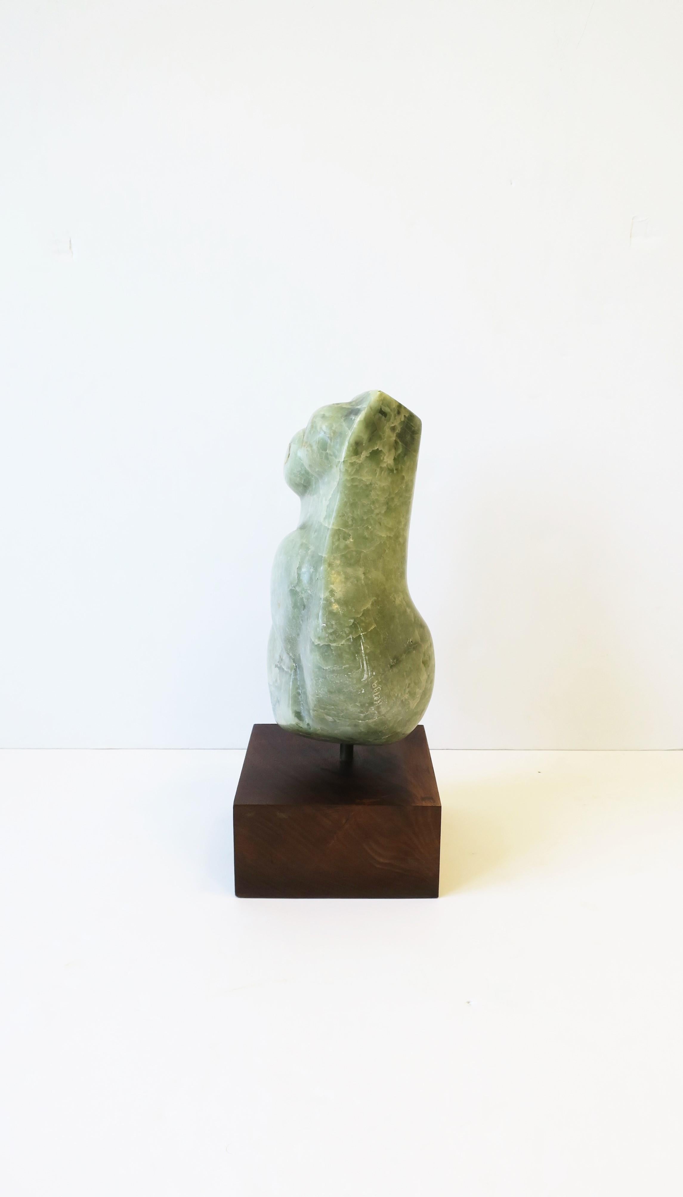 Moderne figurative weibliche Torso-Skulptur aus Marmor im Angebot 5