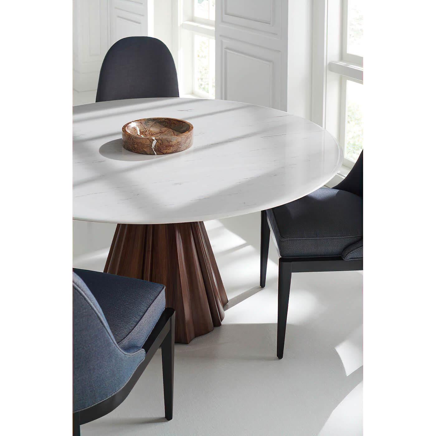 Mid-Century Modern Table de salle à manger ronde moderne à plateau en marbre en vente