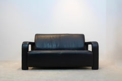 Canapé moderne Marinelli à deux places en cuir noir, Italie