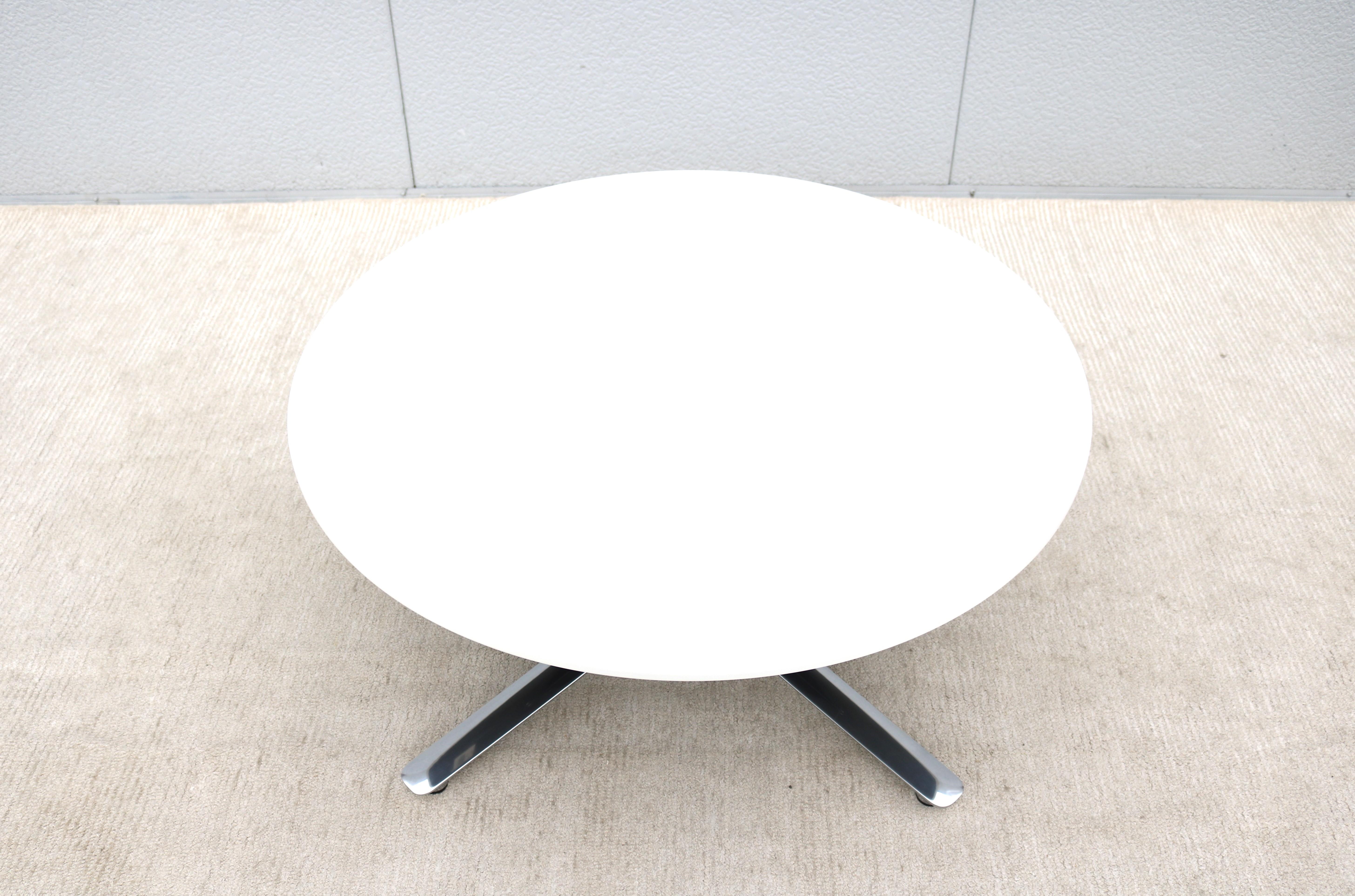 Modern Mario Ruiz for Studio TK Bevy Round White Corian Top Coffee Table In Excellent Condition For Sale In Secaucus, NJ