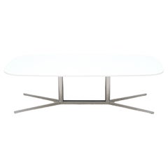 Tavolino moderno Mario Ruiz for Studio TK Envita rettangolare con piano in corian bianco