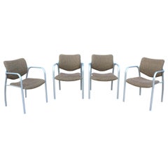 Sedie moderne impilabili Mark Goetz for Herman Miller Aside Side - Set di 4