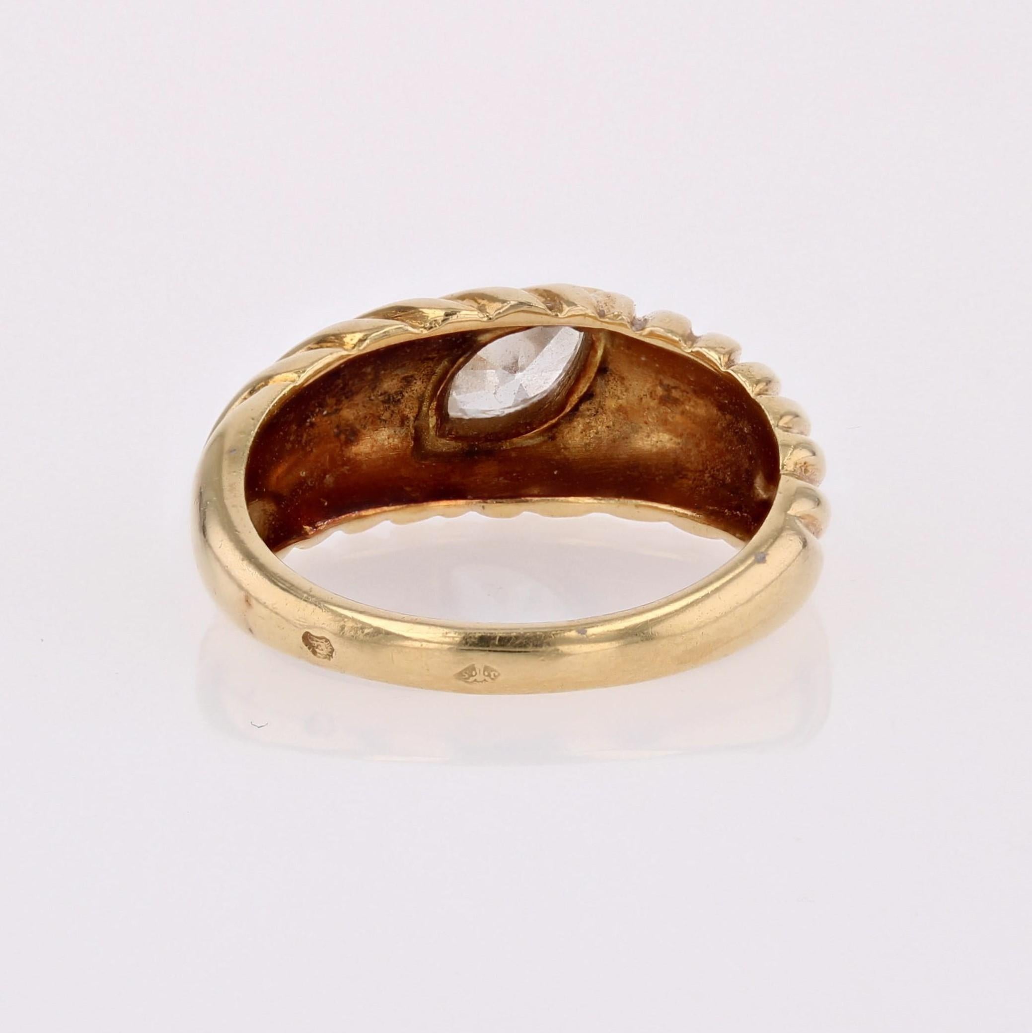 Moderner Gadrooned-Ring aus 18 Karat Gelbgold mit Diamanten im Marquiseschliff im Angebot 11