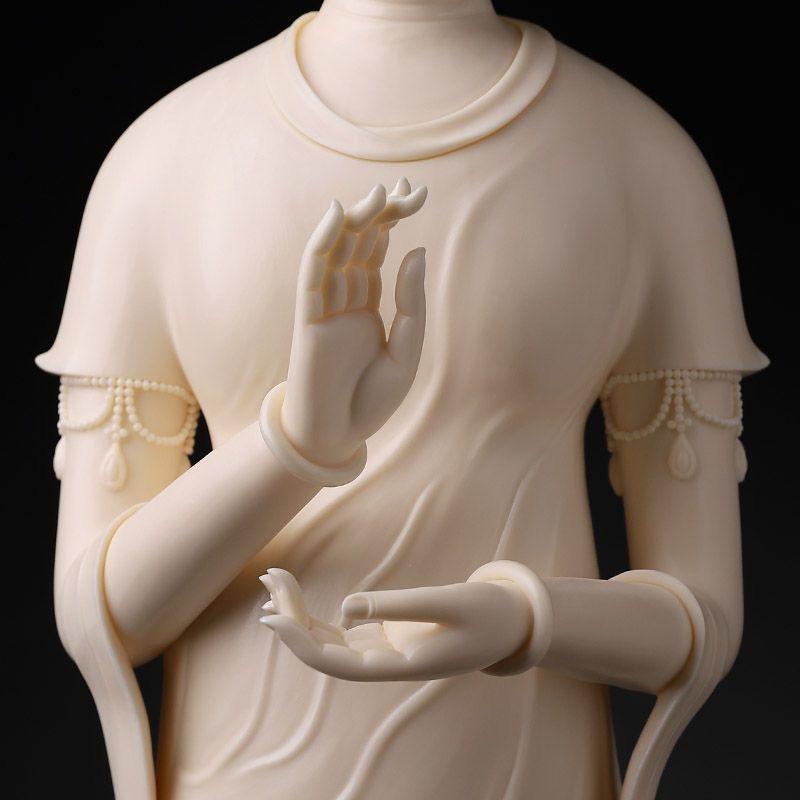 Statue de Bouddha Guan Yin debout en porcelaine chinoise, œuvre d'un maître moderne Neuf - En vente à 景德镇市, CN