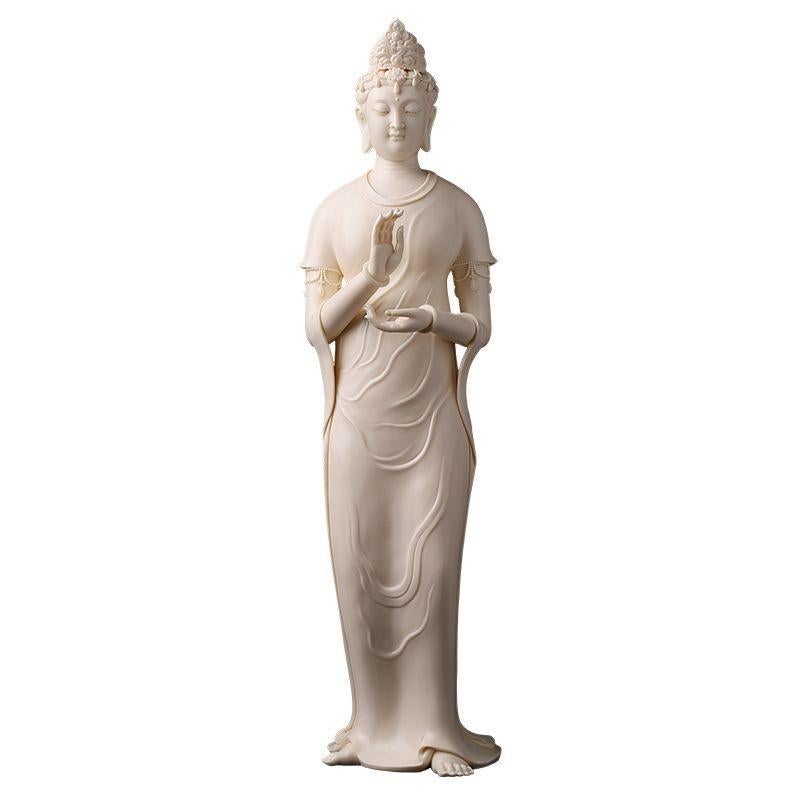 Statue de Bouddha Guan Yin debout en porcelaine chinoise, œuvre d'un maître moderne en vente 2