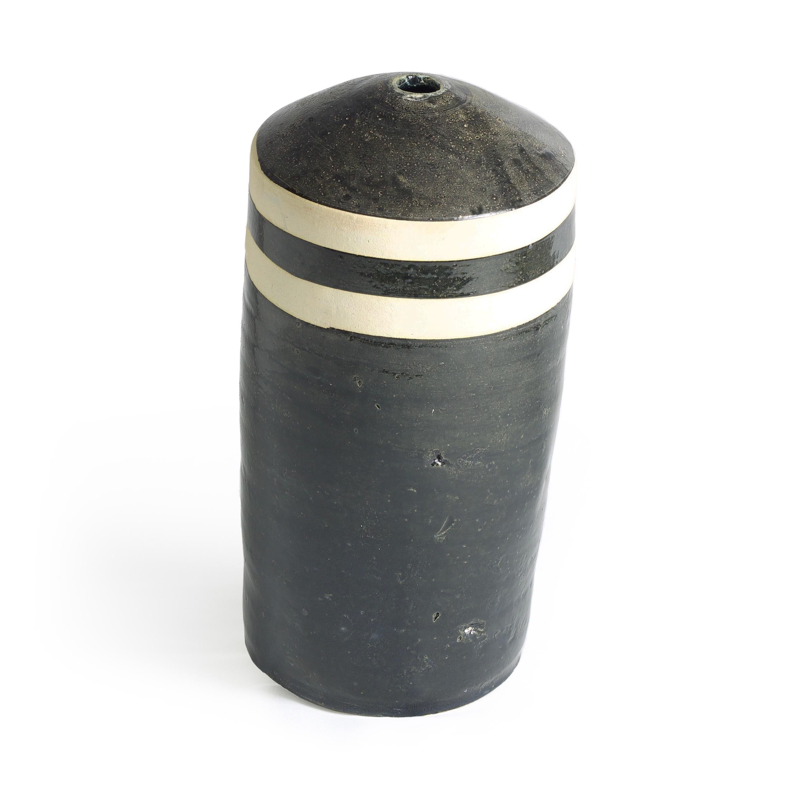 Fait main Vase en céramique moderne Matera noir et blanc en vente