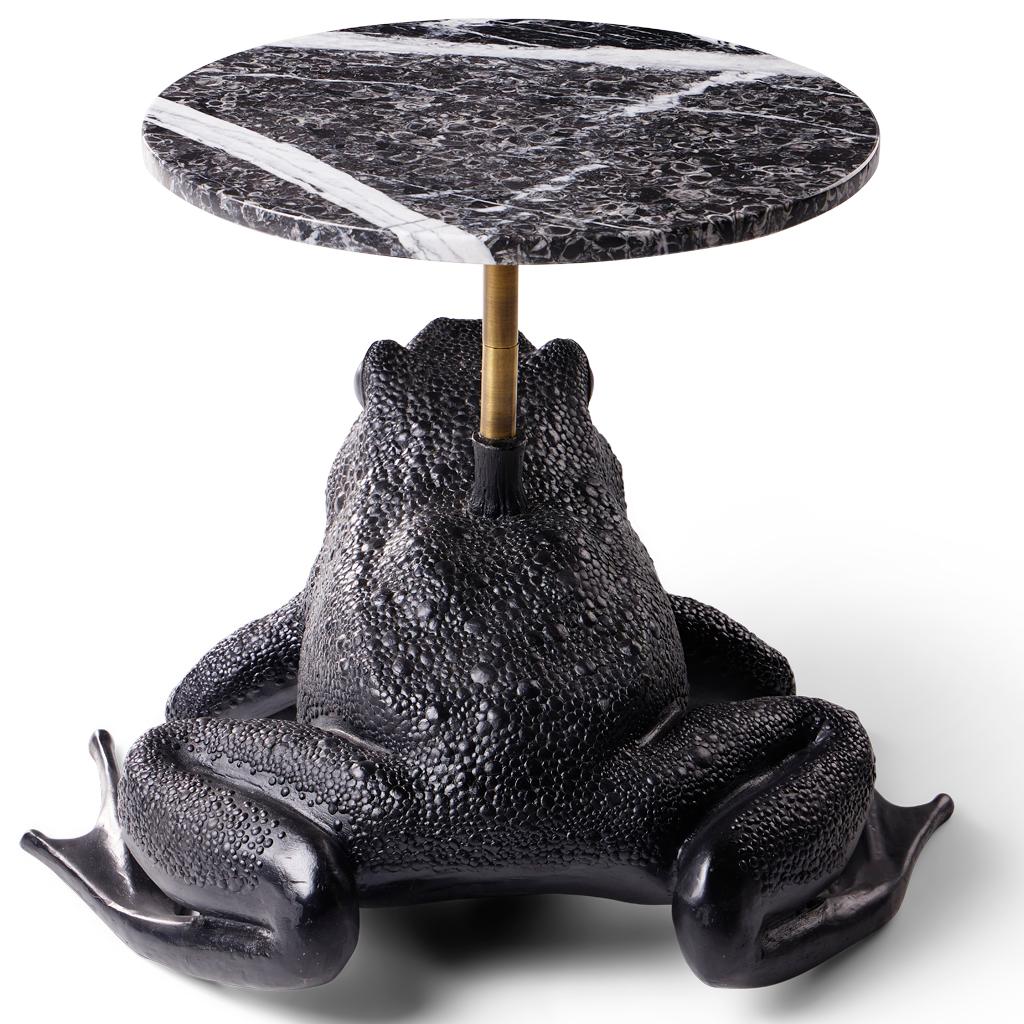 XXIe siècle et contemporain Table d'appoint moderne Matilda, acier bronzé et marbre Nero Marquina Egg Designs en vente
