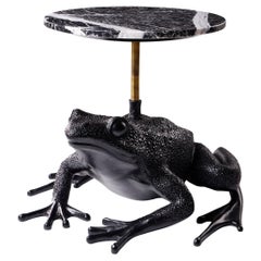 Modern Matilda, Bronzestahl & Nero Marquina Marmor Frosch Beistelltisch Egg Designs