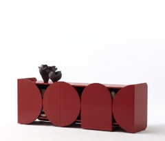 Modernes, matt lackiertes Sideboard im Mogg-Design, RAL 3001, im Bauhaus-Stil