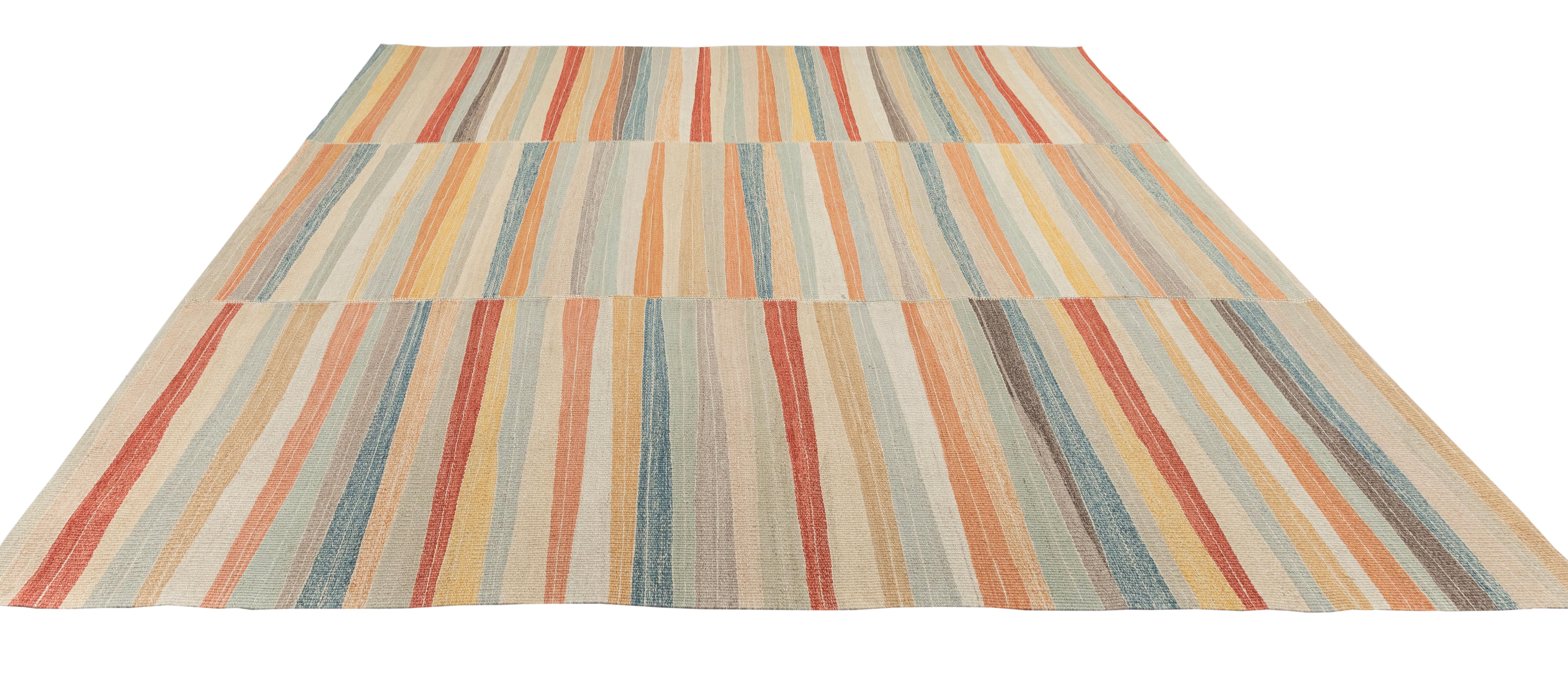 Kilim moderno di Mazandaran - Lana tessuta a mano con tinture biologiche vegetali in vendita 2