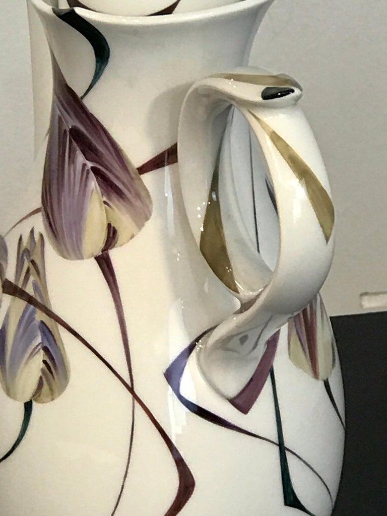 Modern Meissen French Tulip Motif Coffee Pot For Sale at