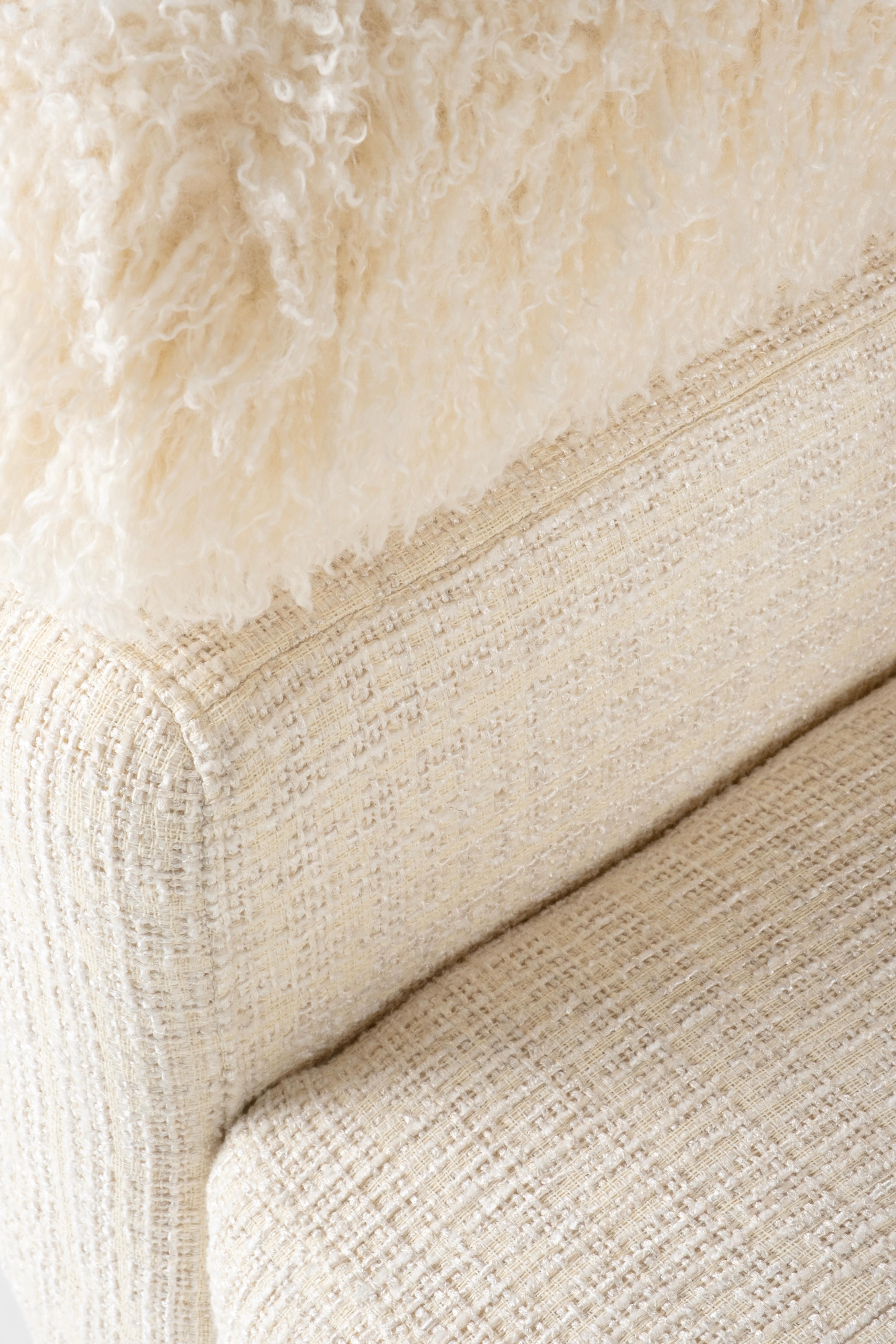 Modern Mel Armchair, Beige Linen Fabric, Handmade in Portugal by Greenapple For Sale 5