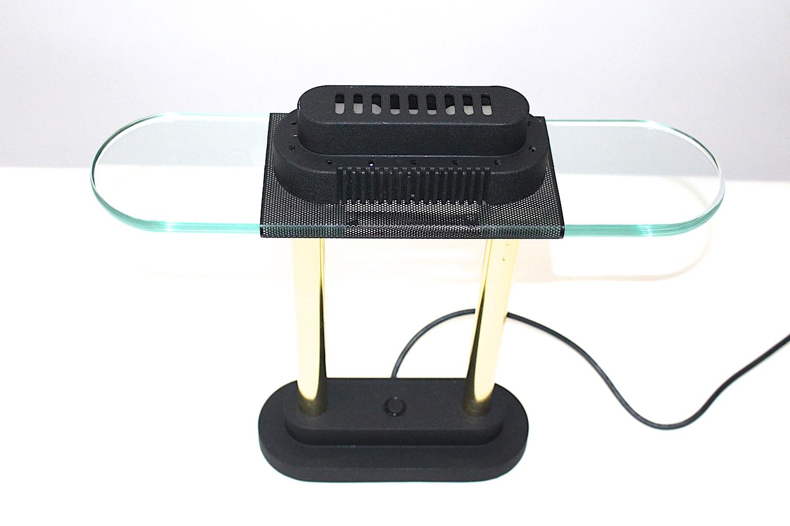 Modern Memphis Style Metal and Glass Vintage Table Lamp by Robert Sonneman, 1987 In Good Condition For Sale In Vienna, AT