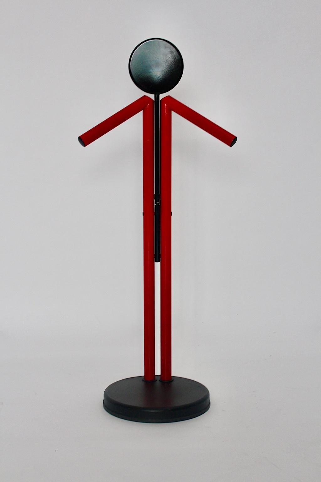 Modern Memphis Style Vintage Red Black Metal Valet, 1980s, Italy For Sale 1