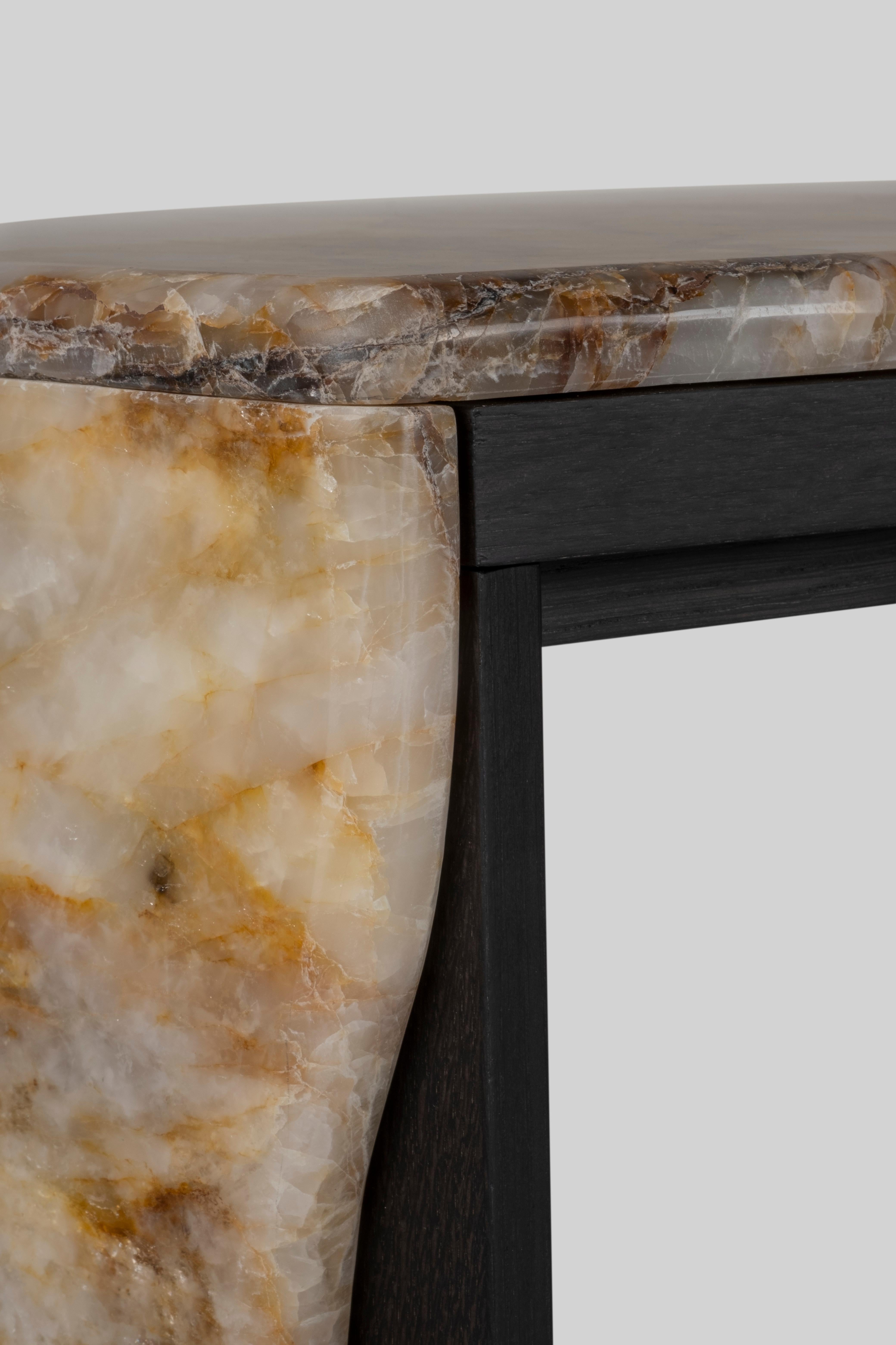 Moderner Konsolentisch Menir, Marmor Calacatta Viola Handmade Portugal Greenapple (Onyx) im Angebot