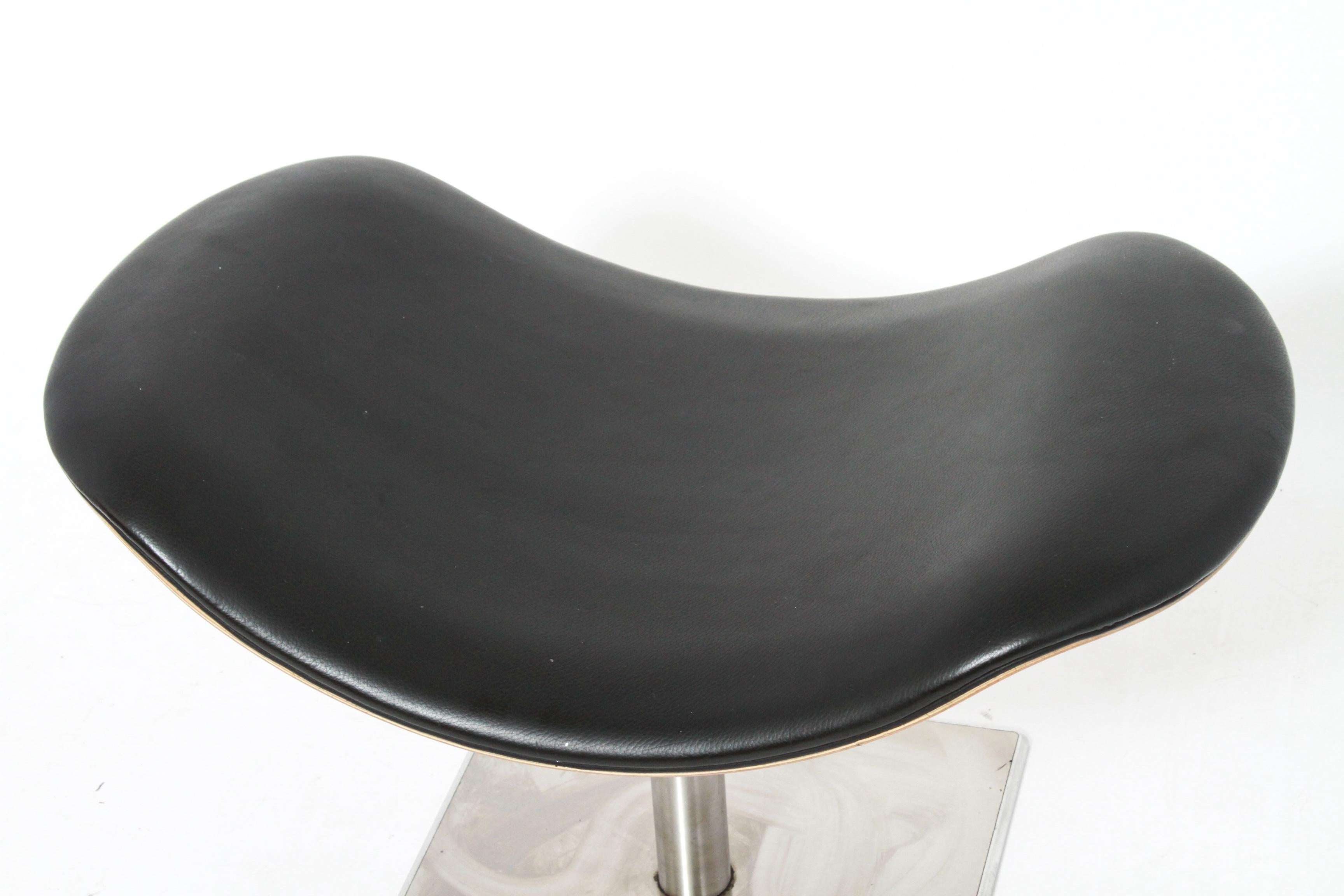 20th Century Modern Metal Bench or Stool in Black Leatherette