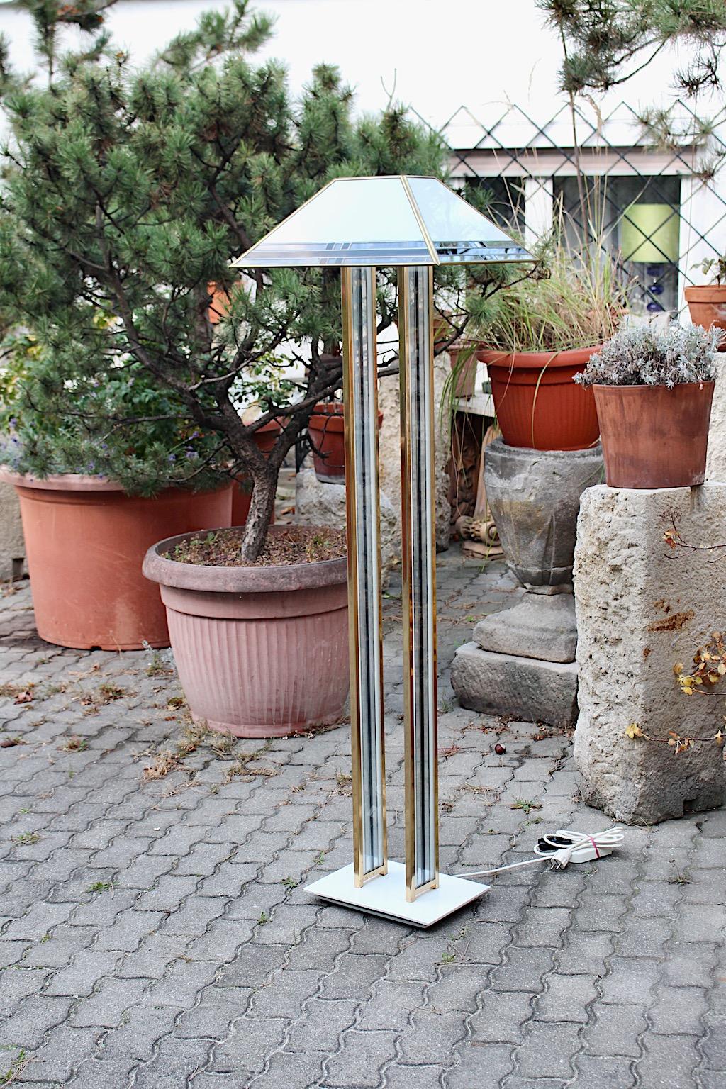 Modern Metal Lucite Vintage Floor Lamp Albano Poli for Poliarte, 1970s, Italy For Sale 9