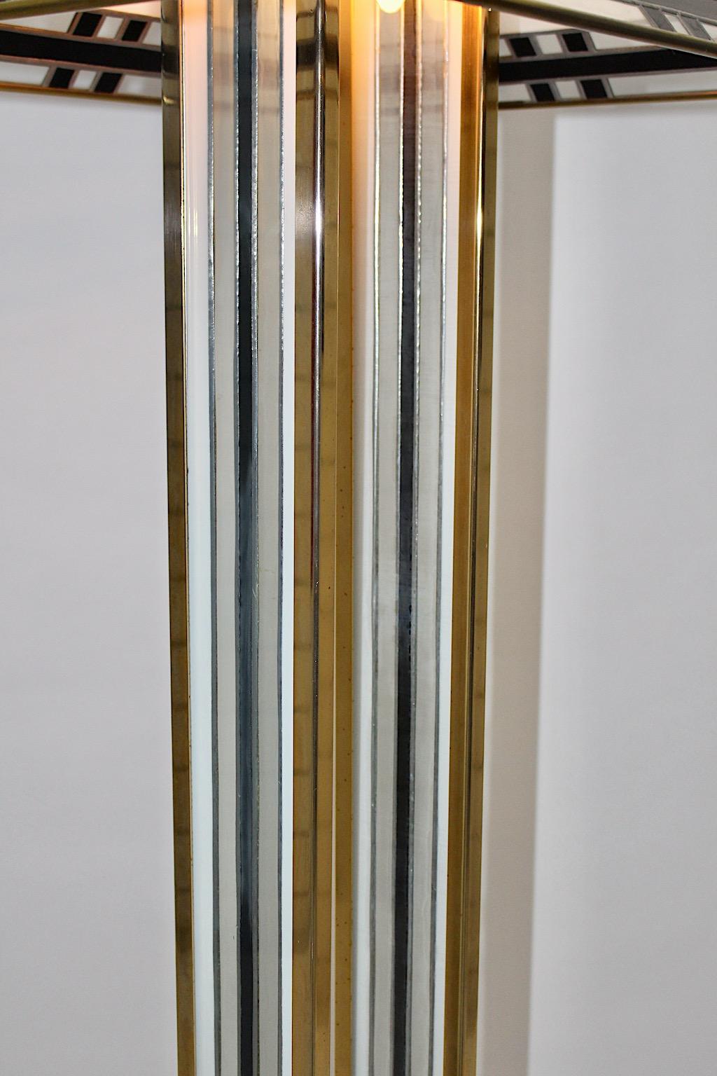 Modern Metal Lucite Vintage Floor Lamp Albano Poli for Poliarte, 1970s, Italy For Sale 10