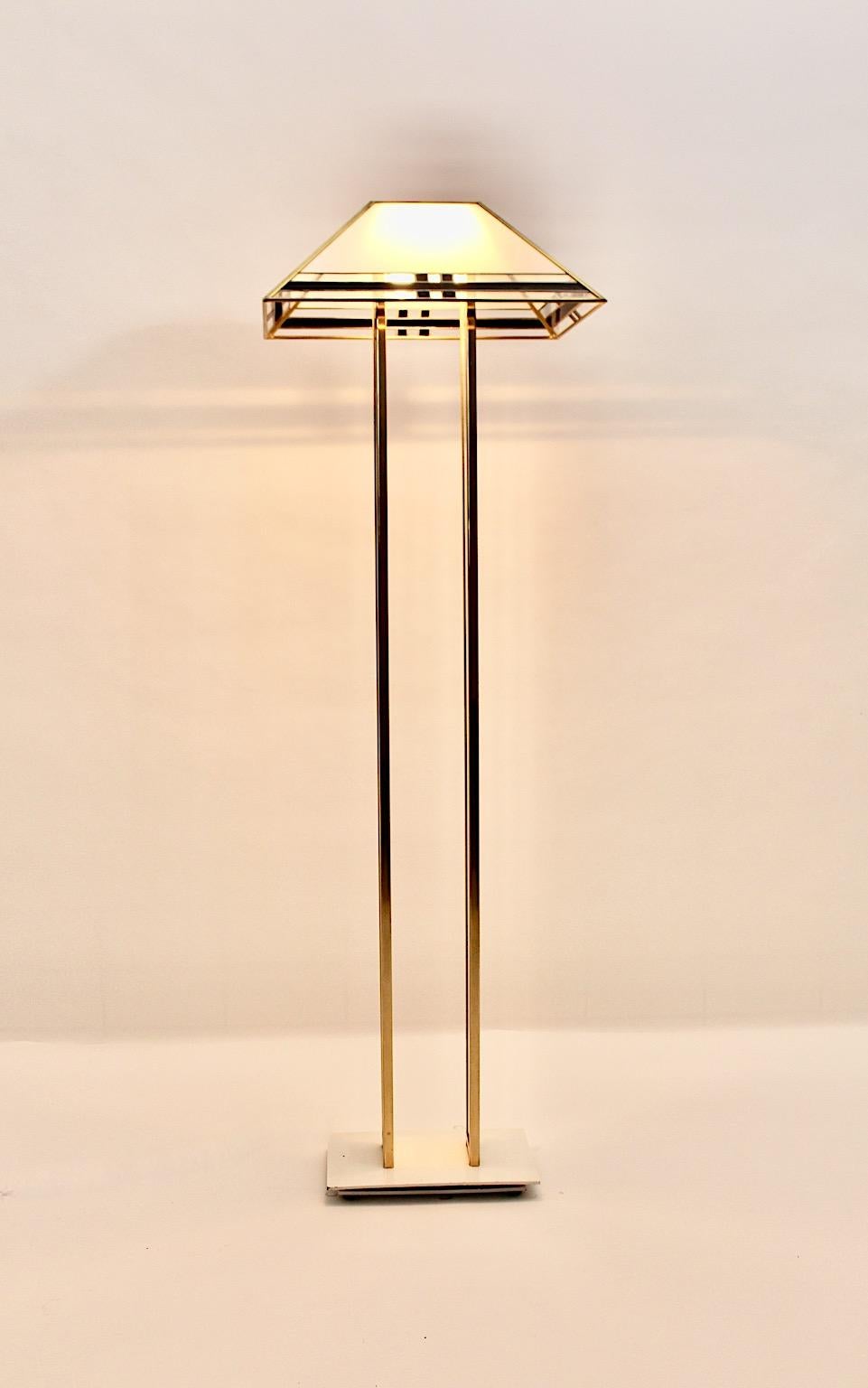 Modern Metal Lucite Vintage Floor Lamp Albano Poli for Poliarte, 1970s, Italy For Sale 2