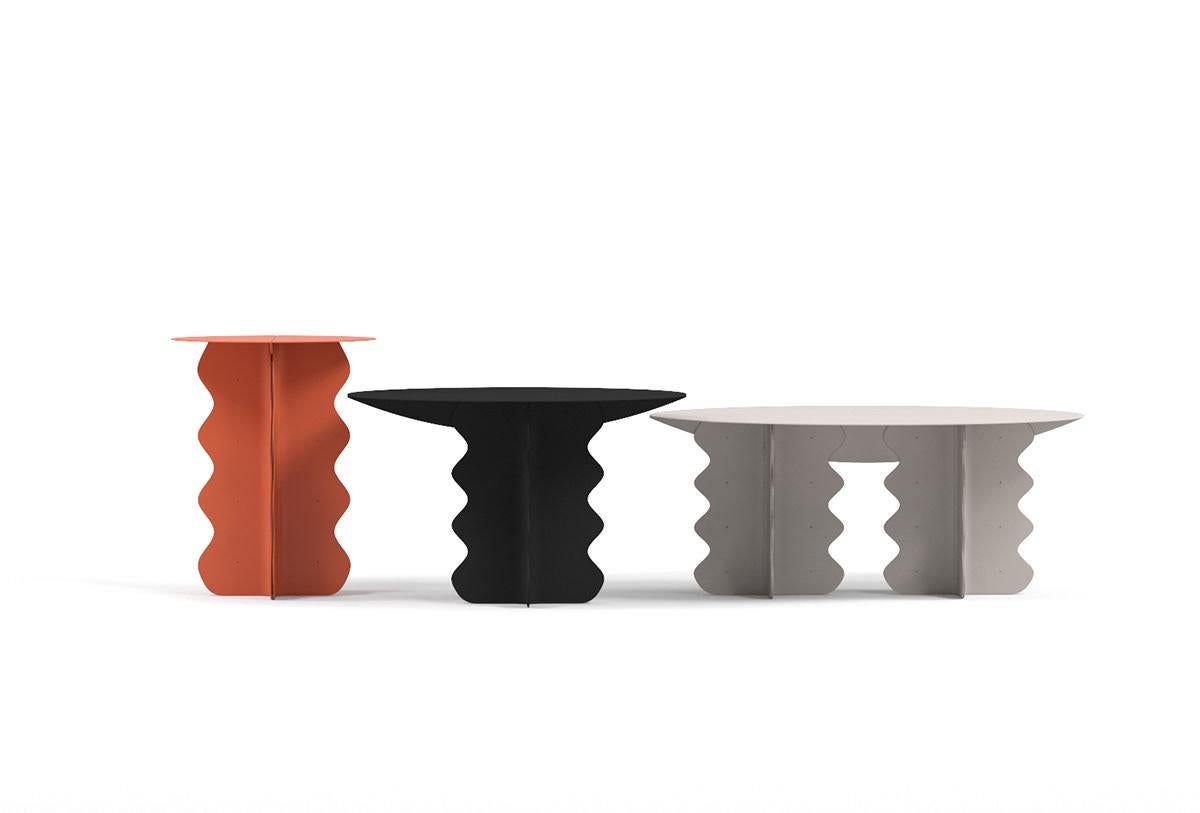 Table basse moderne en métal Wave Steel Contemporary German Danish Italian Elegance en vente 5