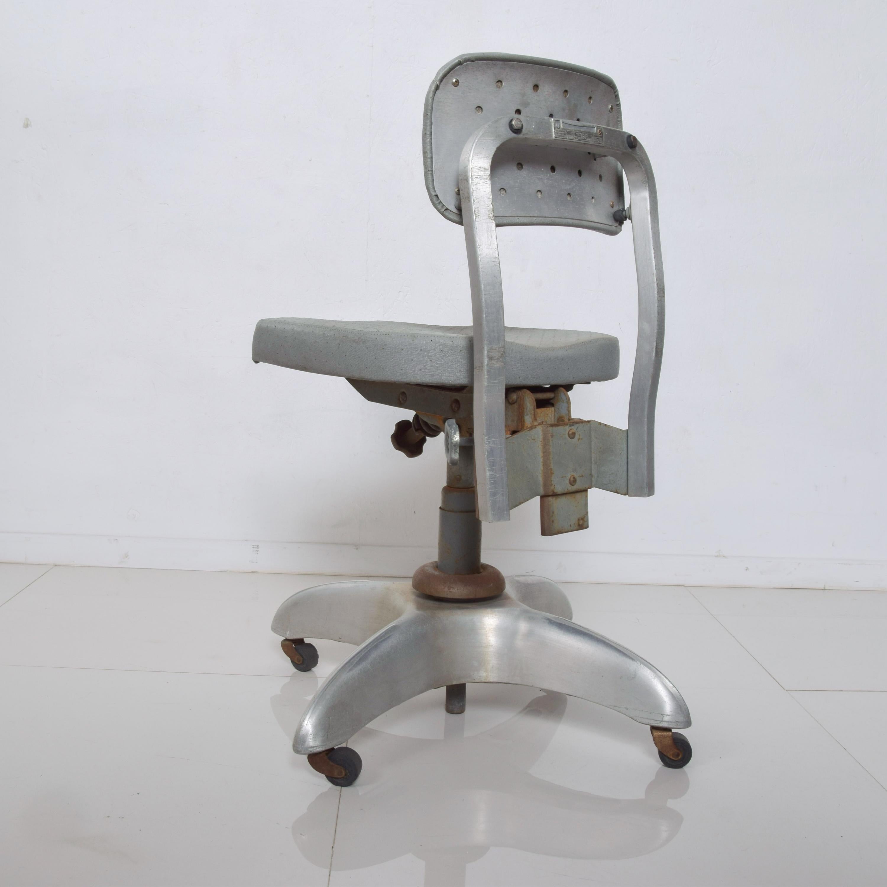 silver office chair