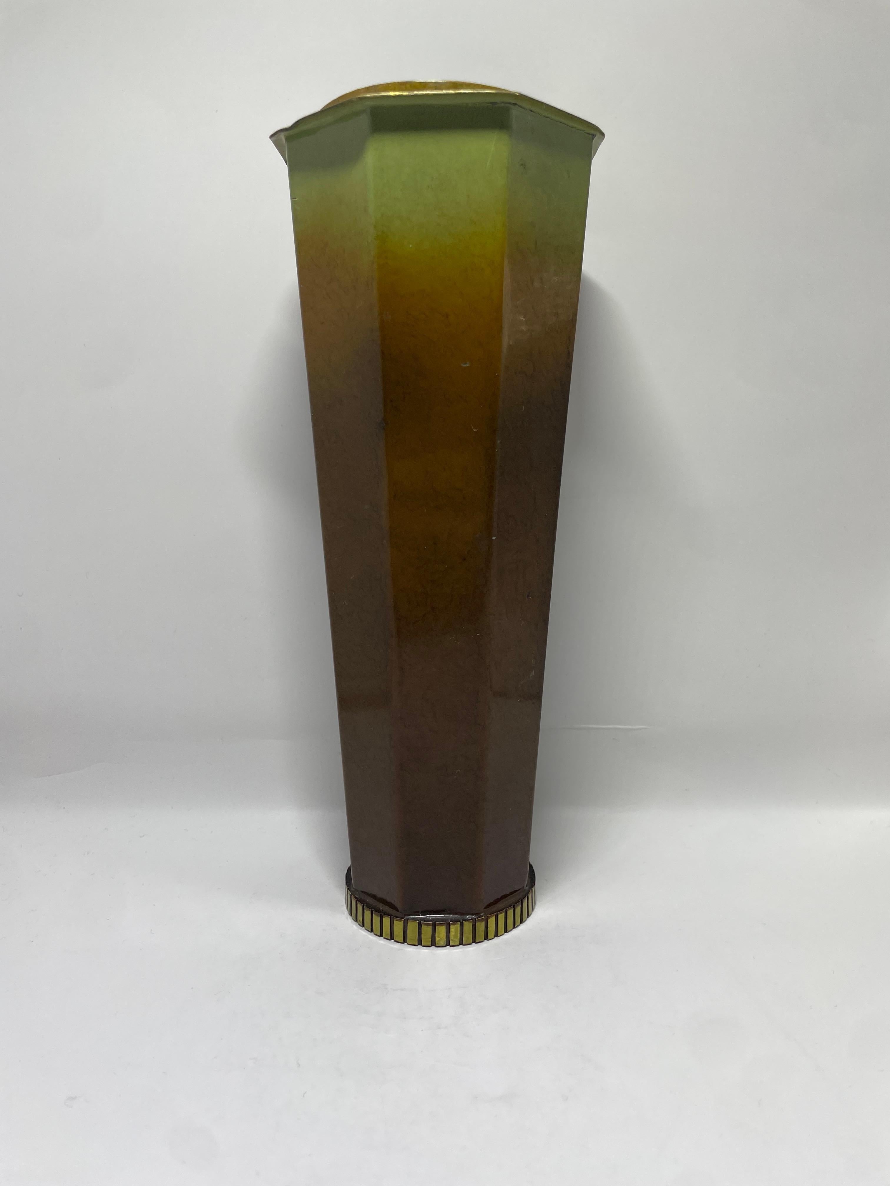 Schwedische modernistische Bronzevase von Metallkonst, 1940er Jahre (Art déco) im Angebot