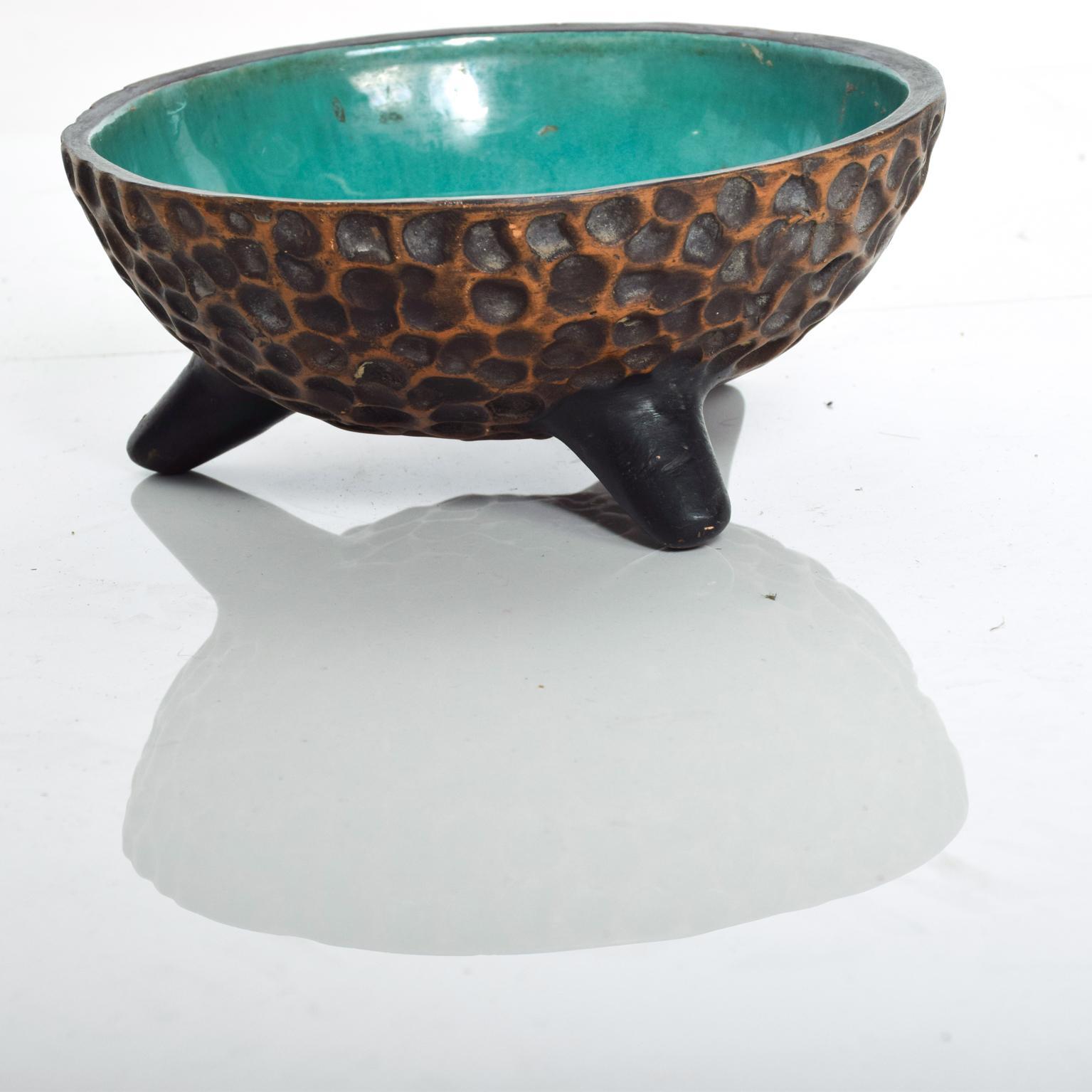 Modern Mexican Decorative Bowl from Texcoco Tripod Base 2