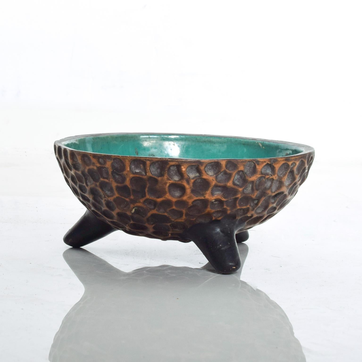 Modern Mexican Decorative Bowl from Texcoco Tripod Base 3