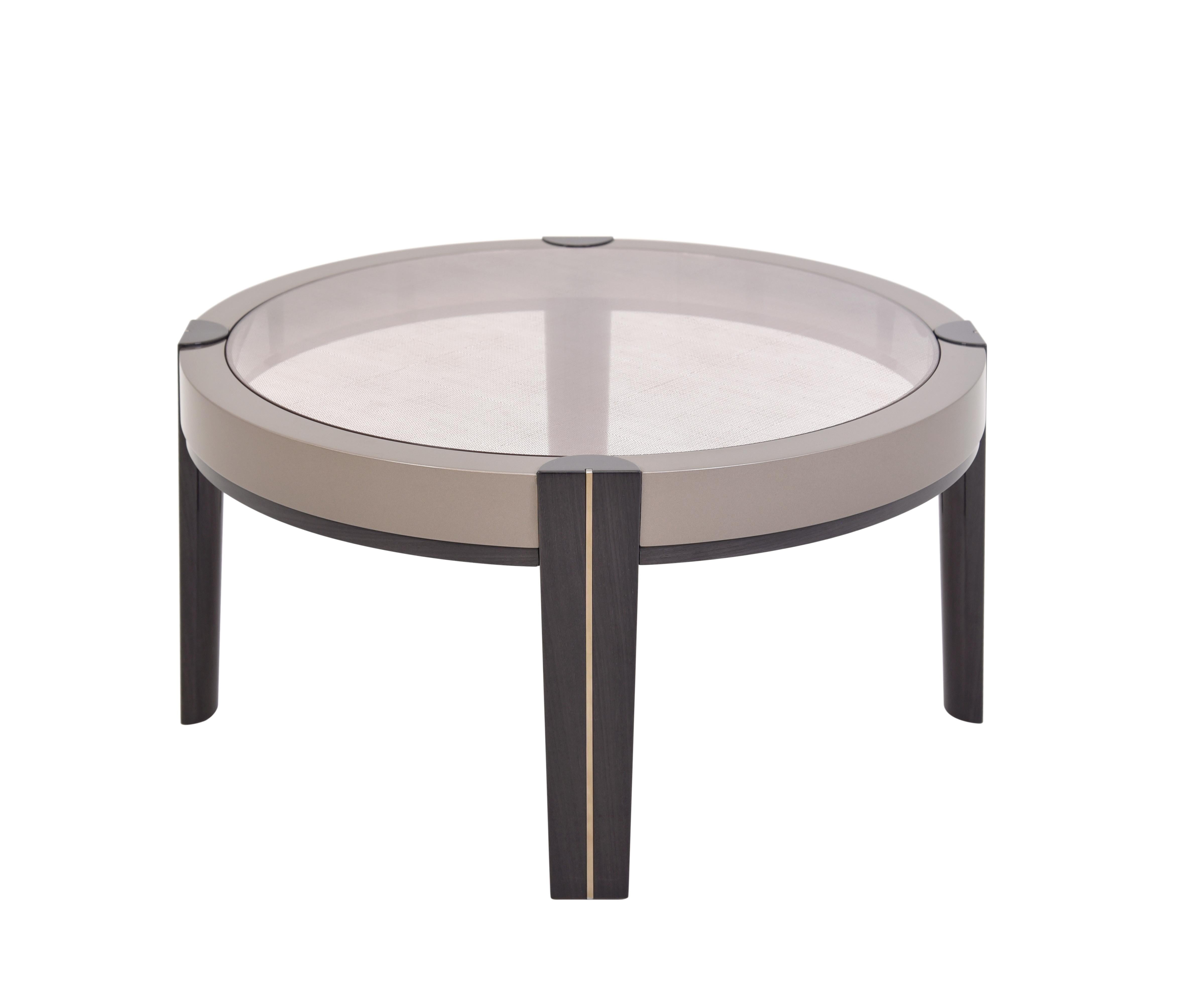 Modern Meyer Round Center Table with Glass Top In New Condition For Sale In Freamunde, PT