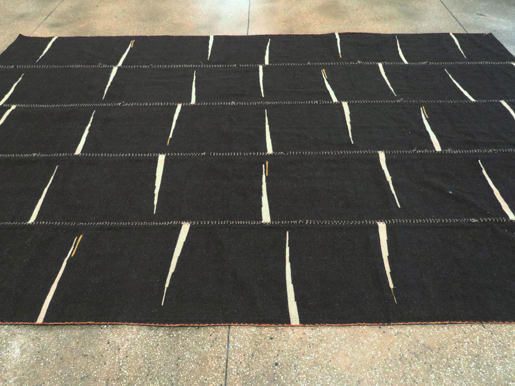 Modern Mid-20th Century Handmade Persian Flatweave Room Size Carpet For Sale 2