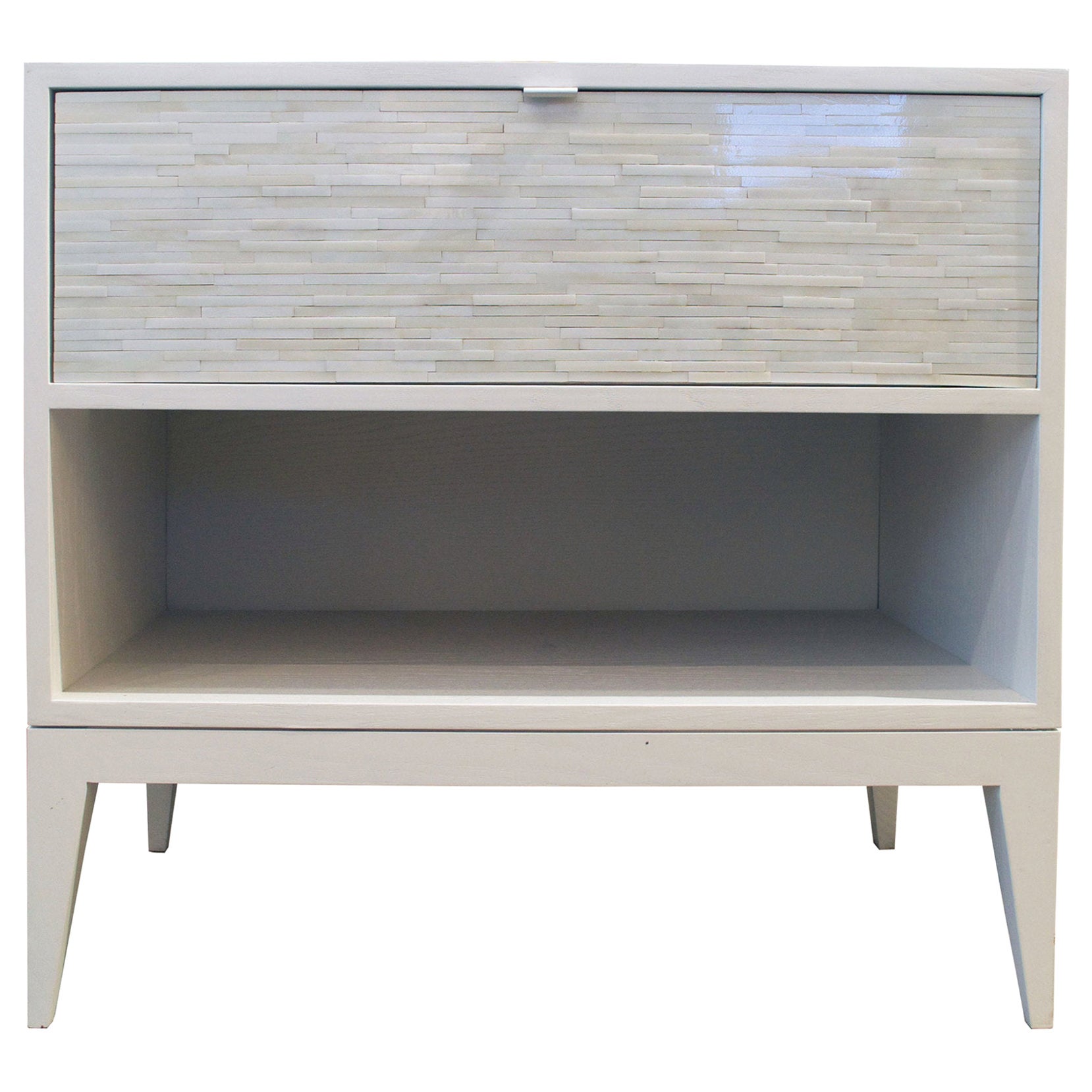 Comodino moderno Milano a 1 cassetto con laccatura avorio di Ercole Home in vendita