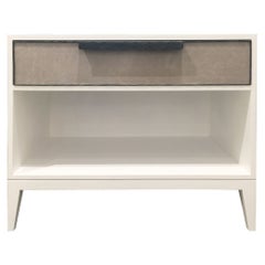 Comodino moderno Milano a 1 cassetto in pelle calda perla di Ercole Home